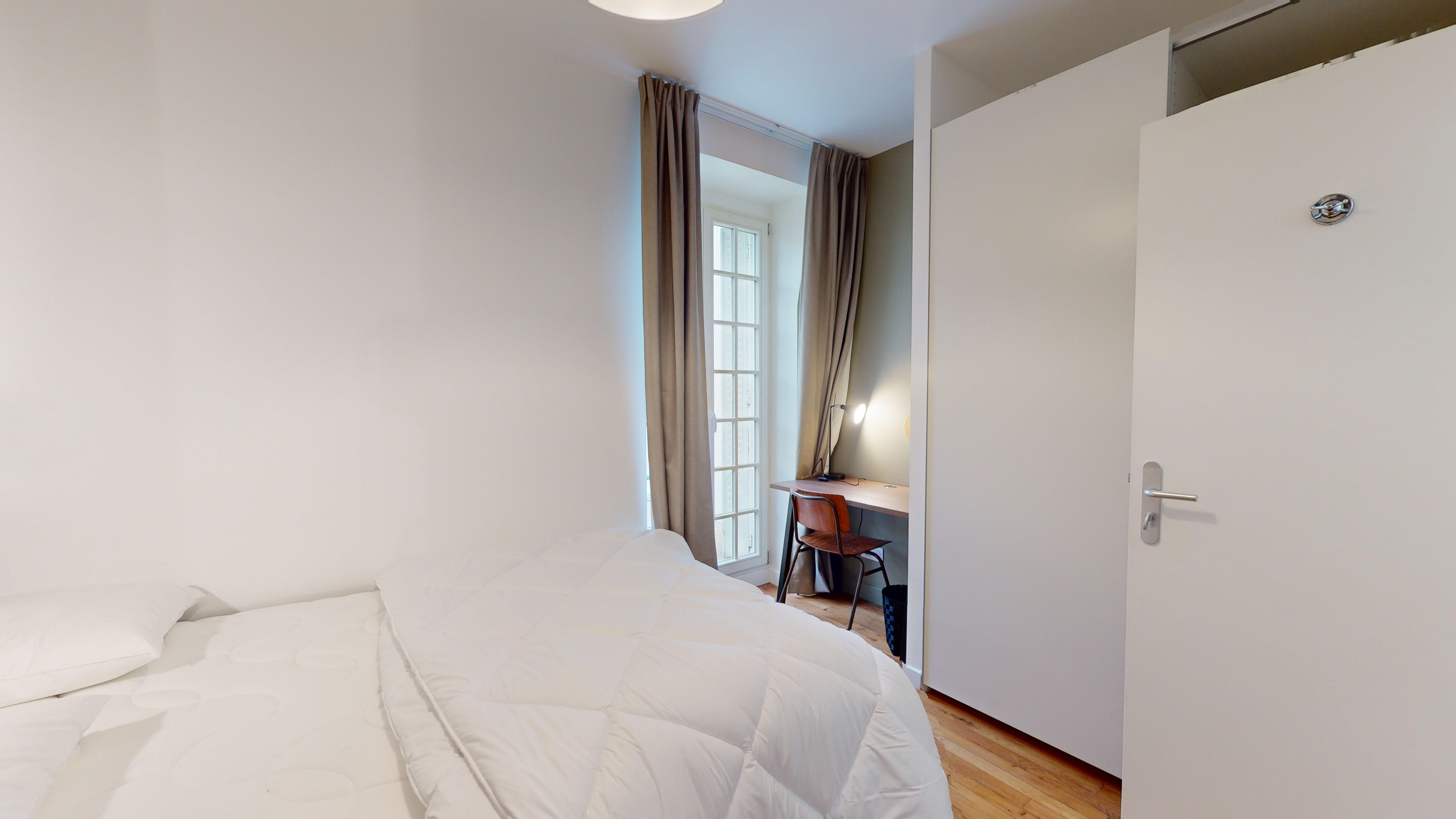  Room For One Person - 7  -  Brabo  - Gallery -  2