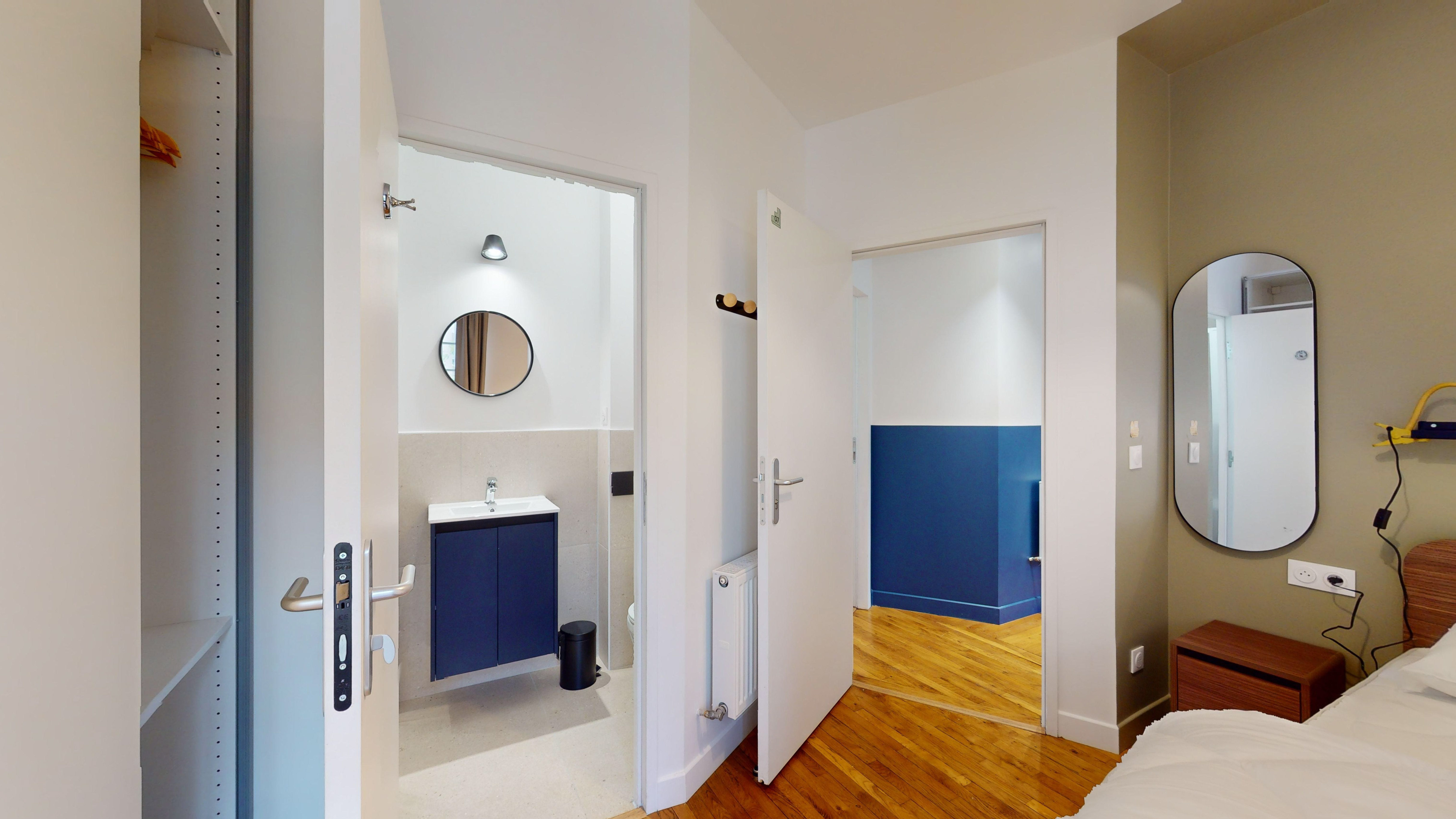  Room For One Person - 7  -  Brabo  - Gallery -  4