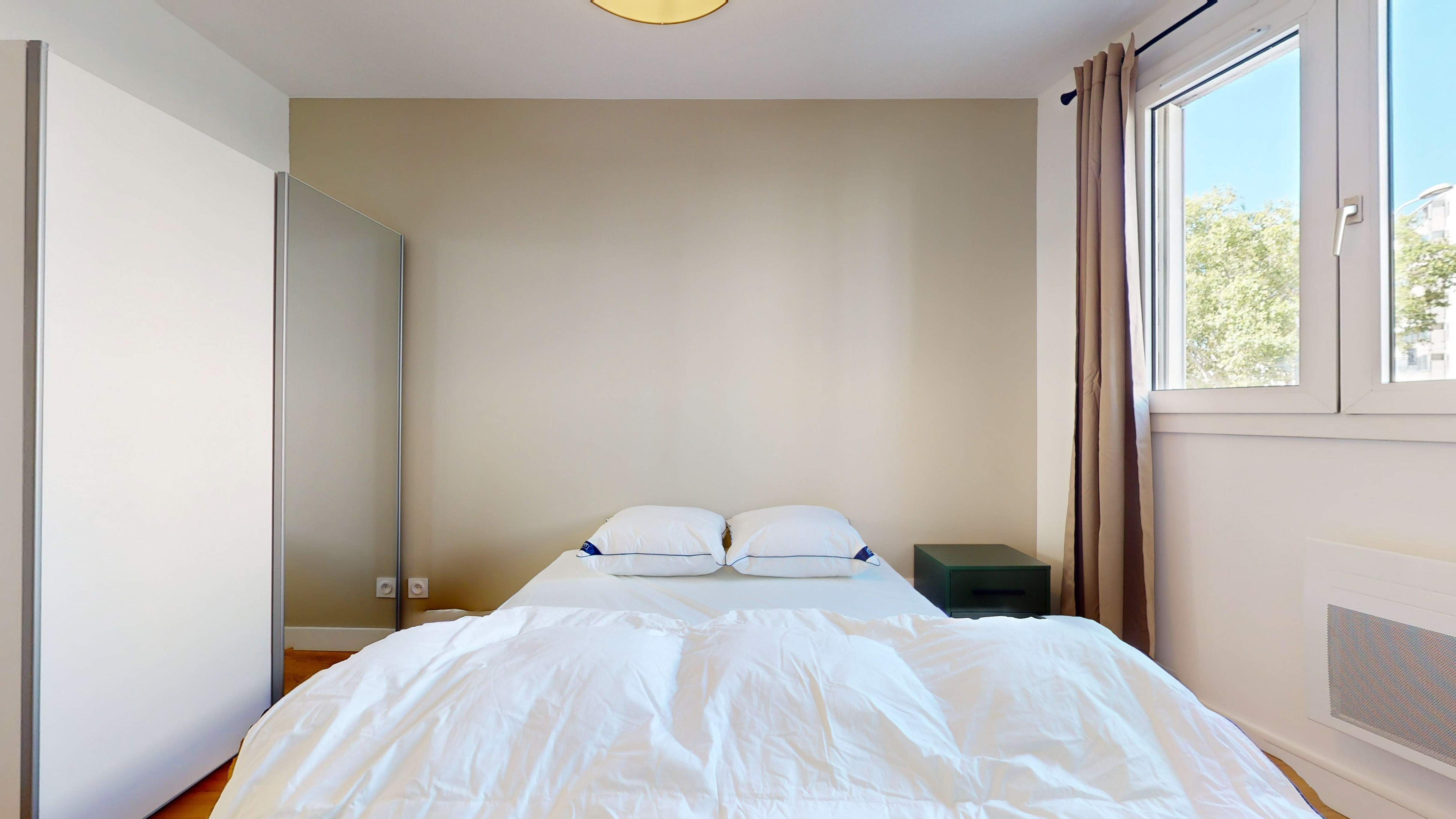  Room 1  -  Lyon Dauphiné  - Gallery -  2