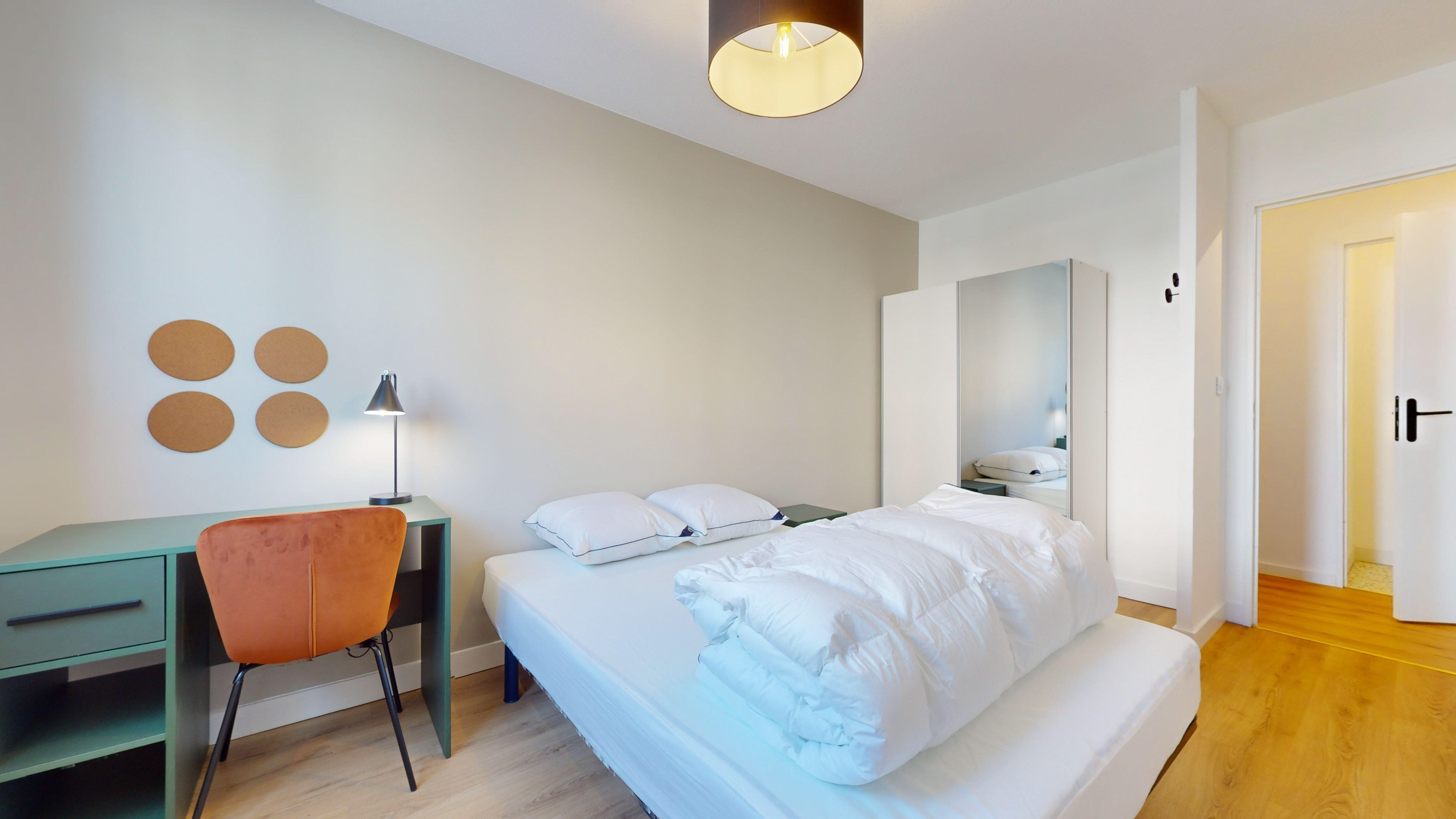 Room 2 - Lyon Dauphiné - Gallery - 1