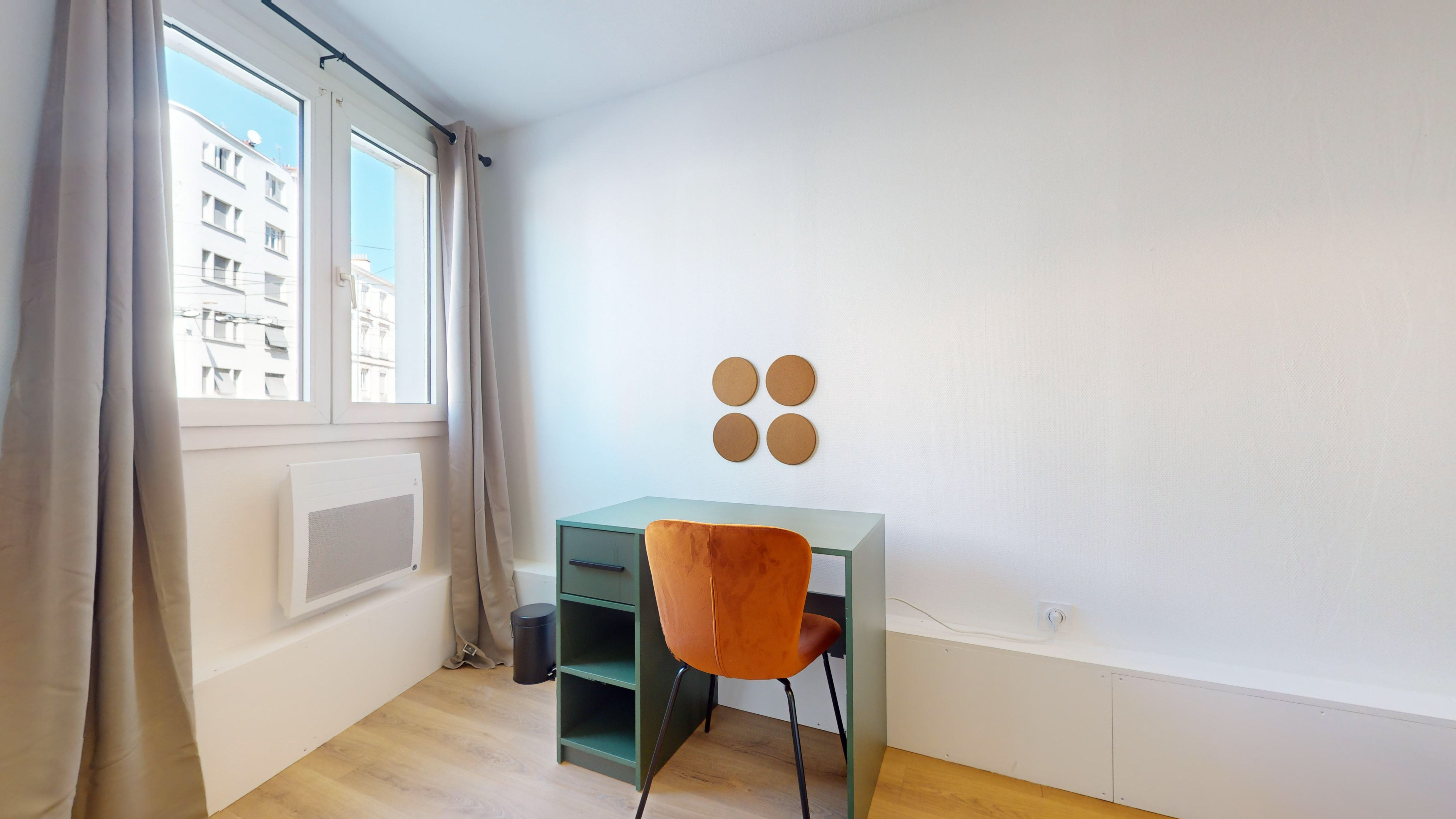  Room 3  -  Lyon Dauphiné  - Gallery -  1