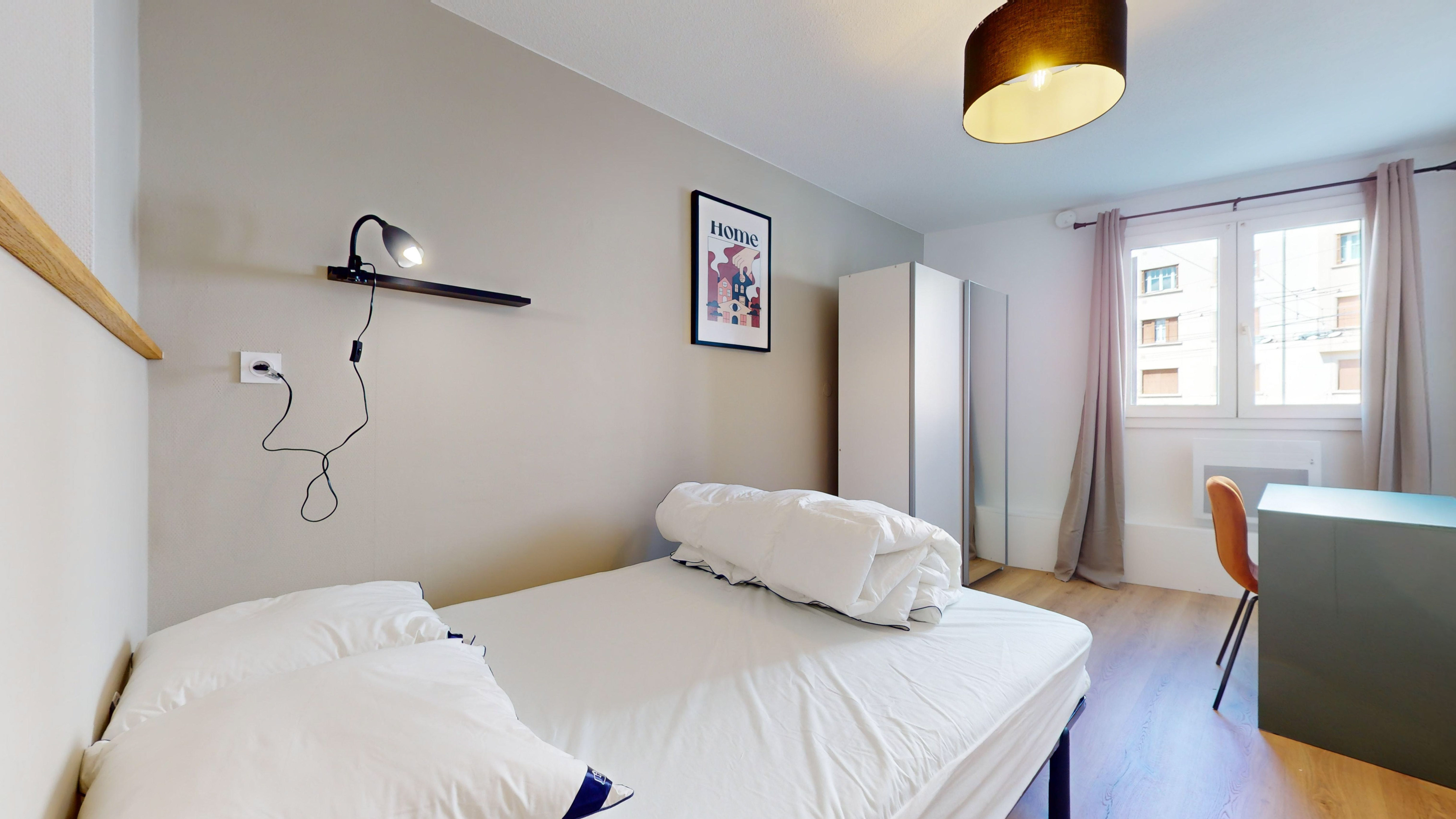  Room 3  -  Lyon Dauphiné  - Gallery -  6