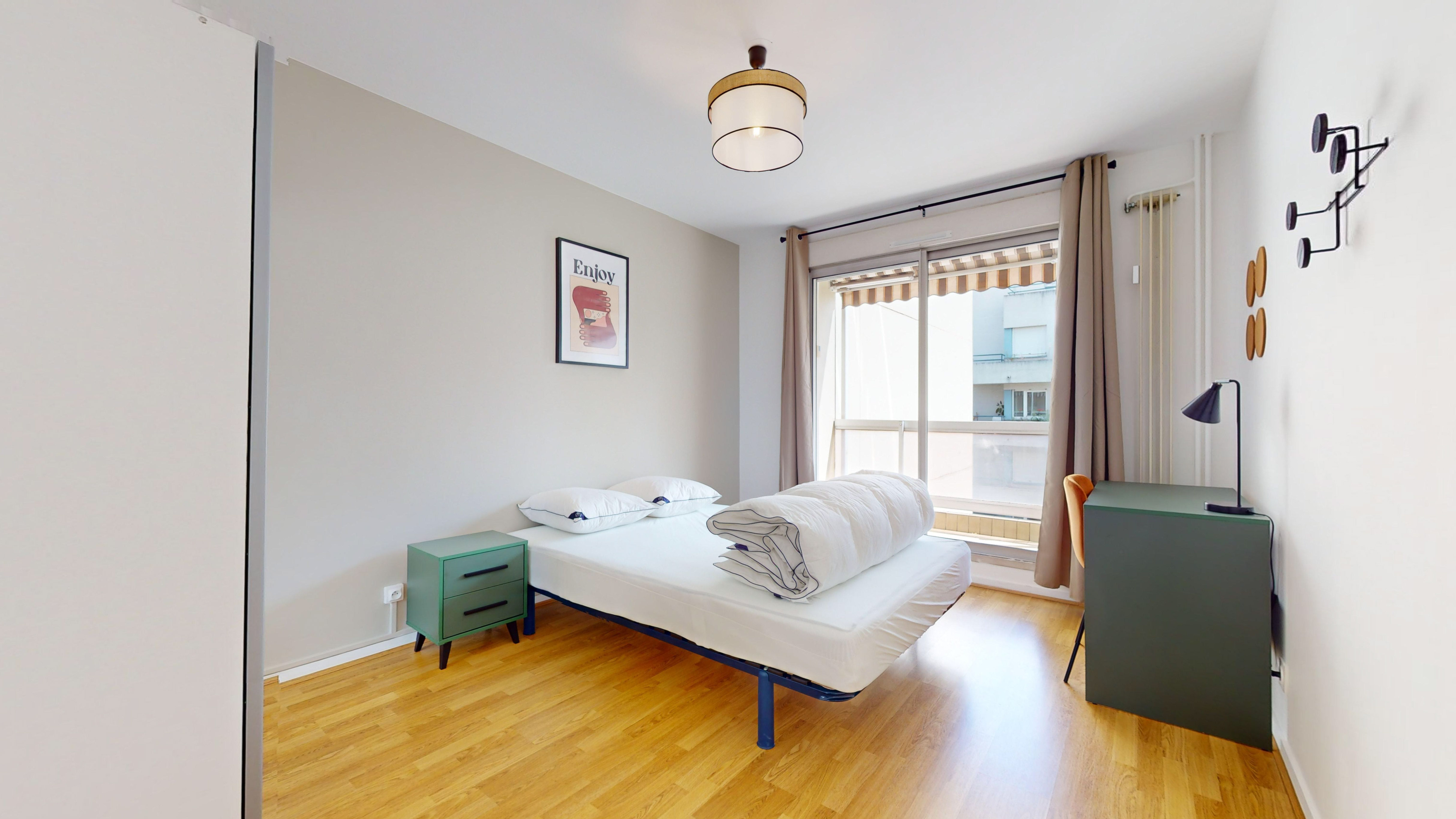  Room 2  -  Villeurbanne Racine  - Gallery -  5