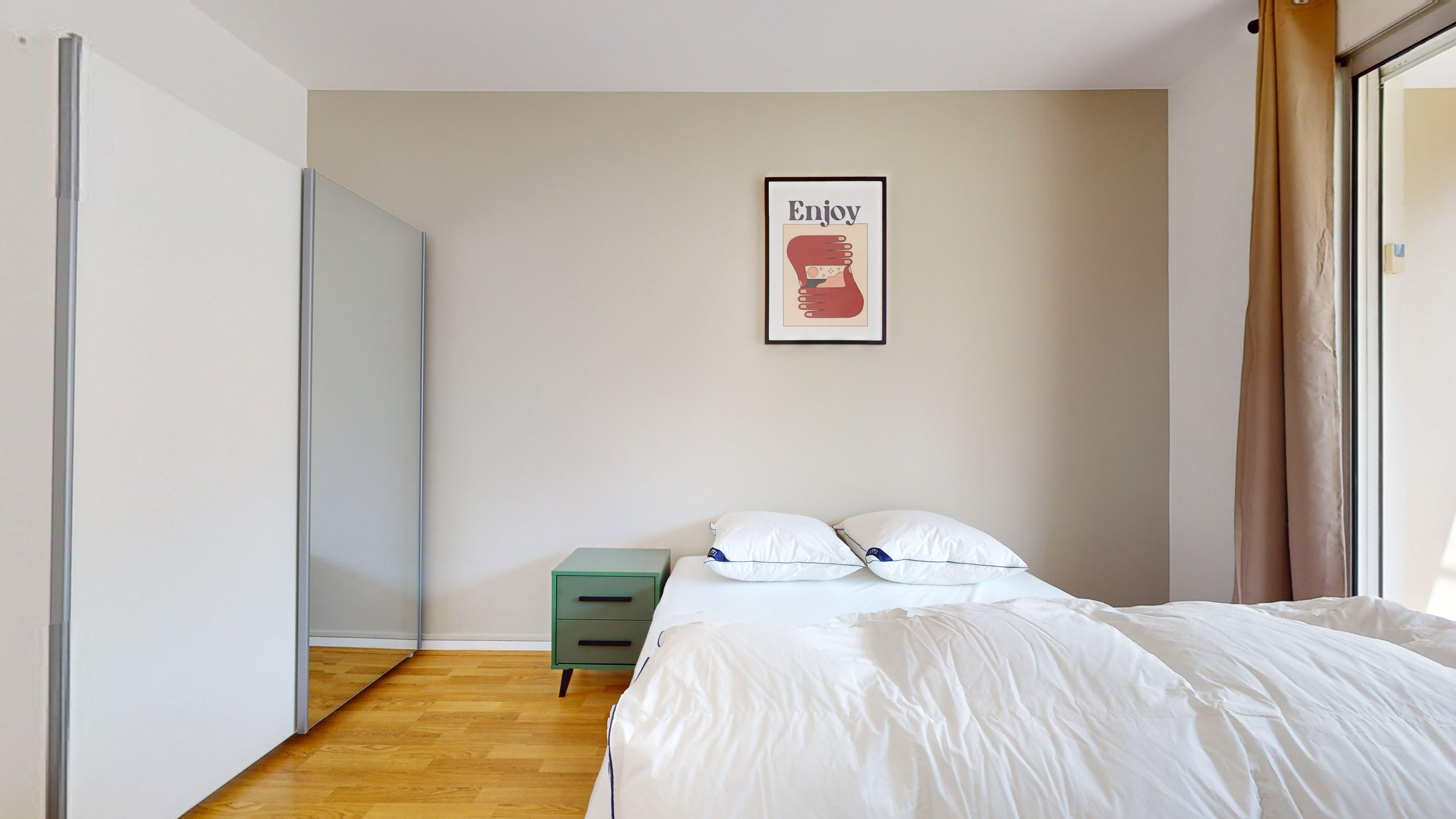  Room 2  -  Villeurbanne Racine  - Gallery -  4