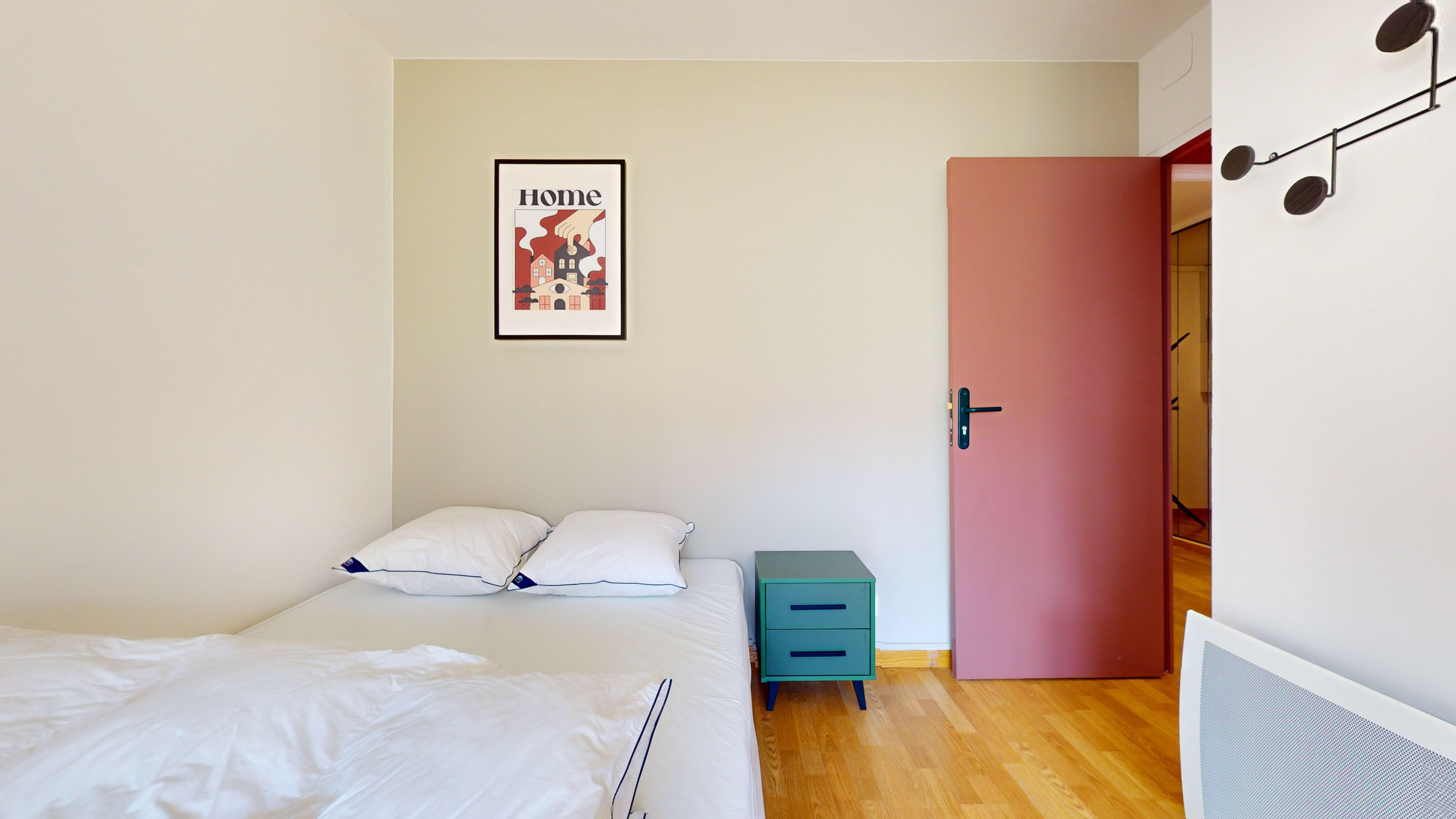  Room 5  -  Villeurbanne Racine  - Gallery -  6
