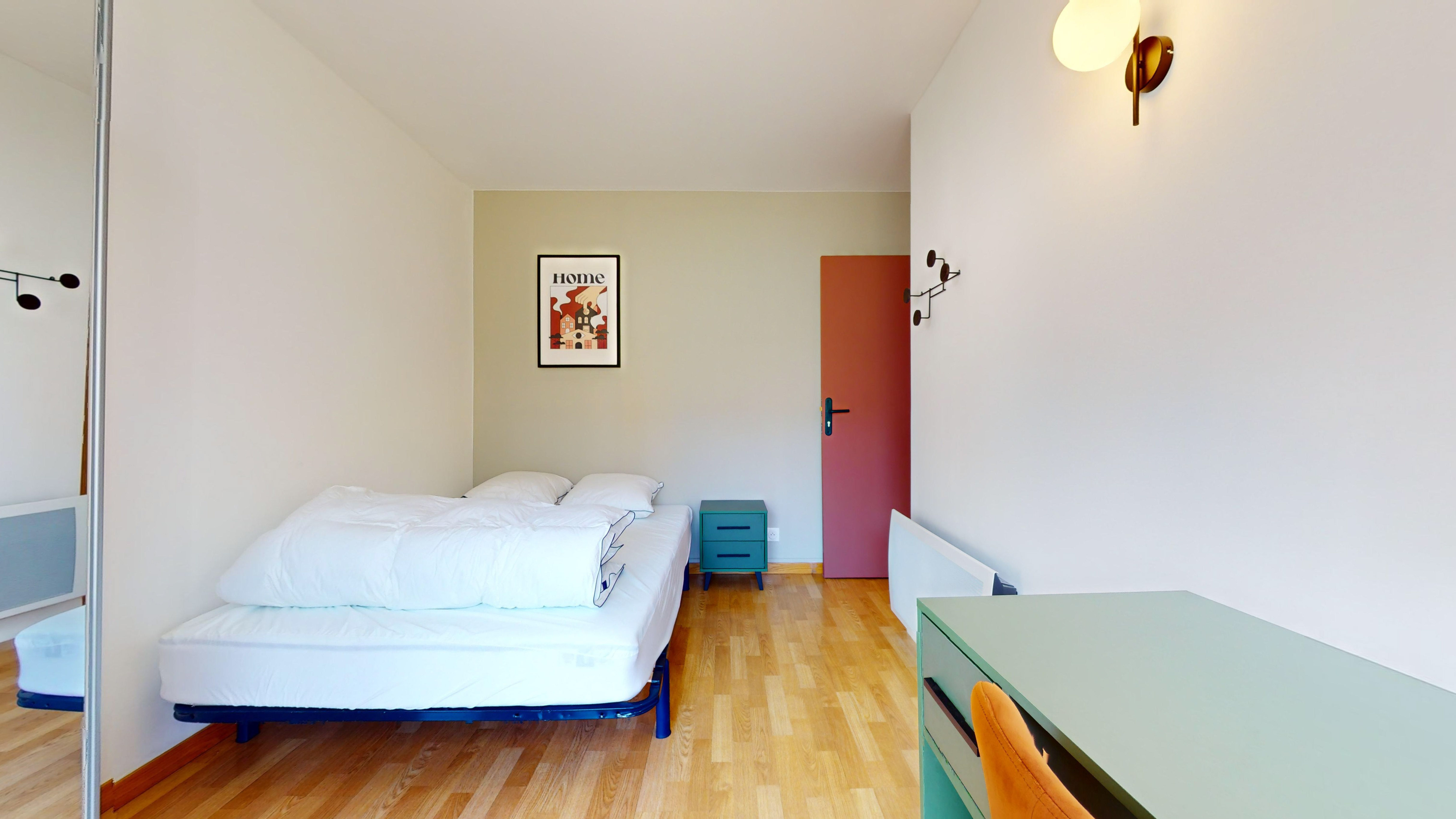  Room 5  -  Villeurbanne Racine  - Gallery -  3
