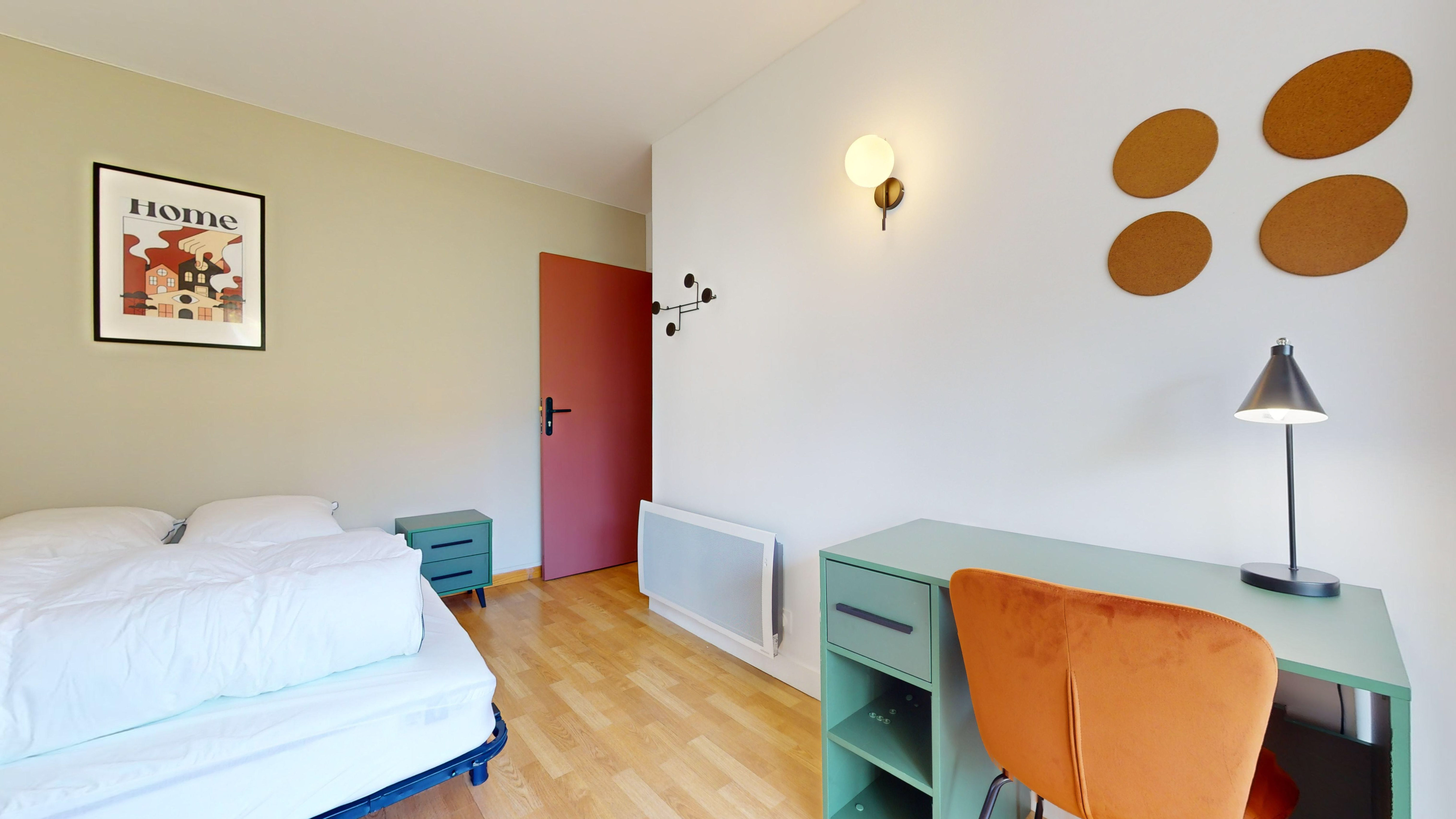  Room 5  -  Villeurbanne Racine  - Gallery -  2