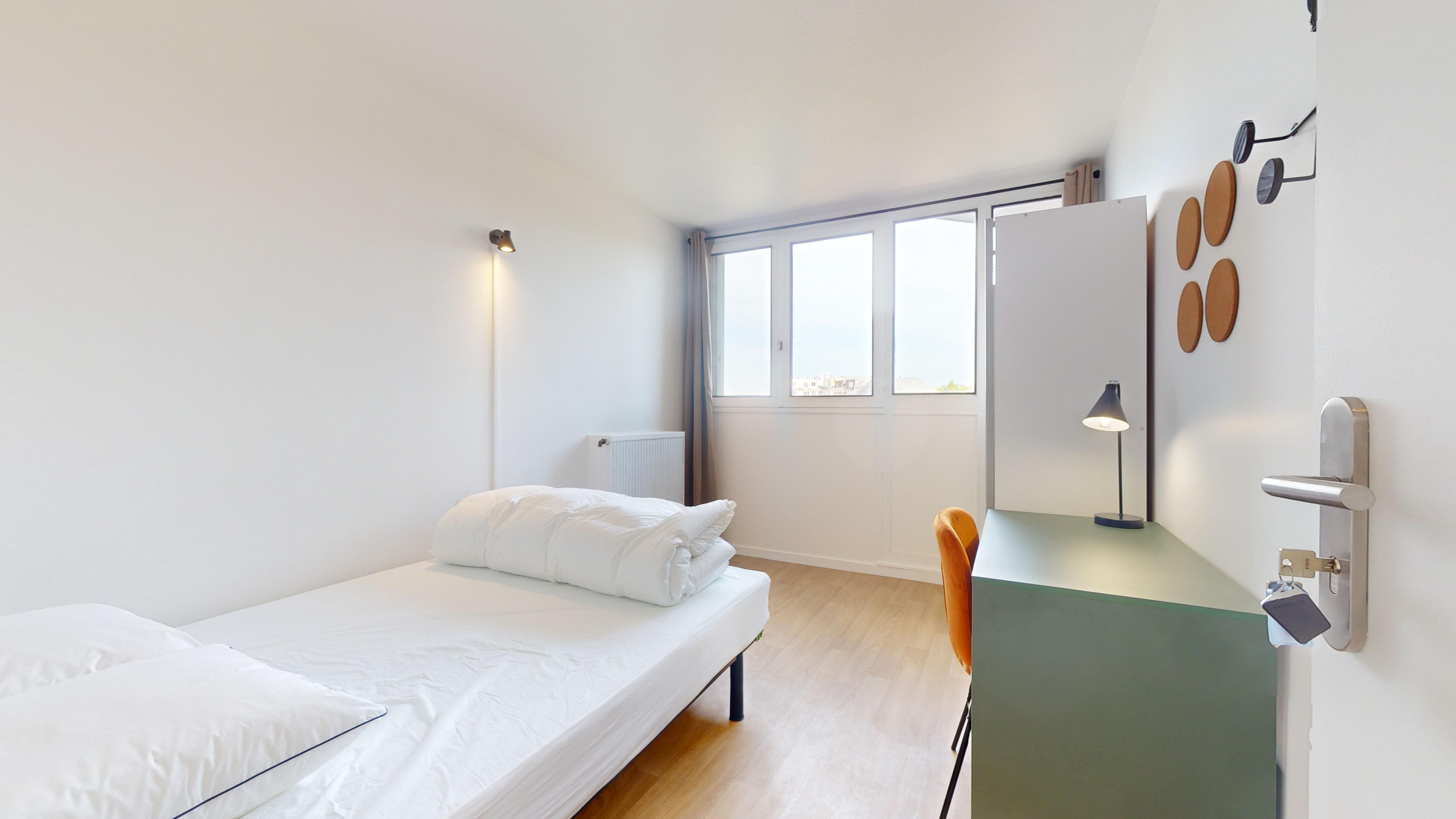 Room 2 - 1