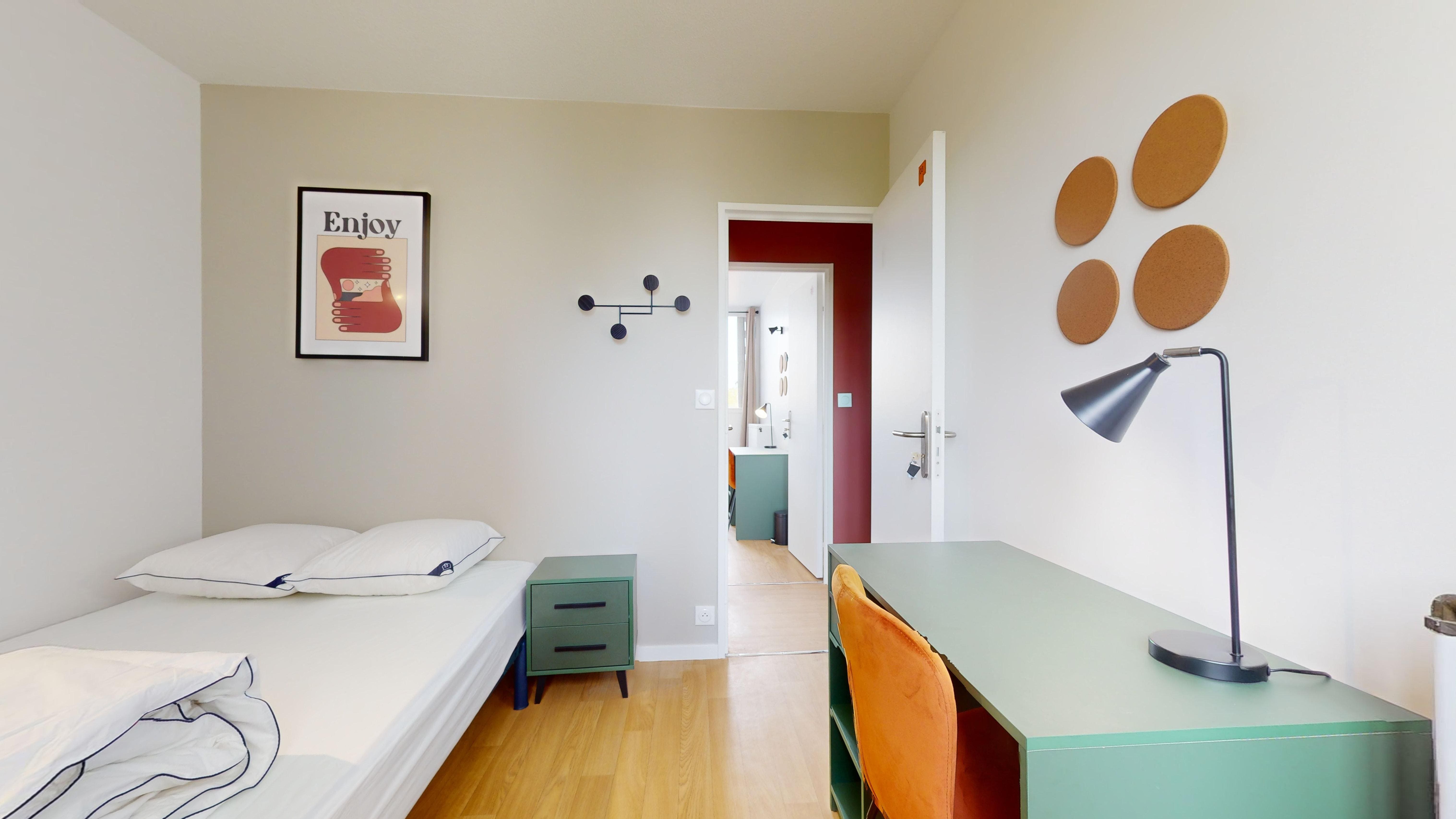 Room 3 - 1