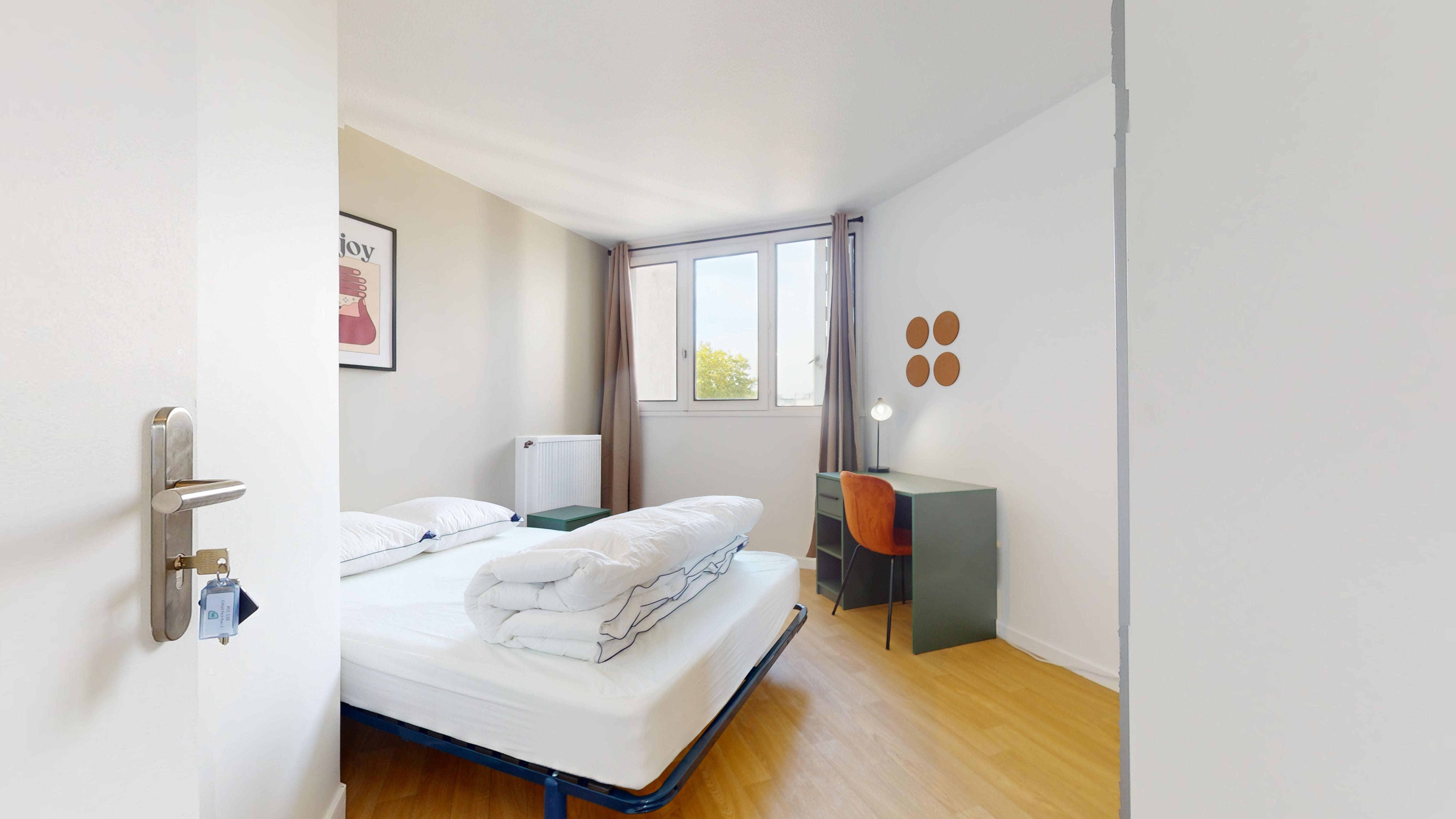 Room 4 - 1