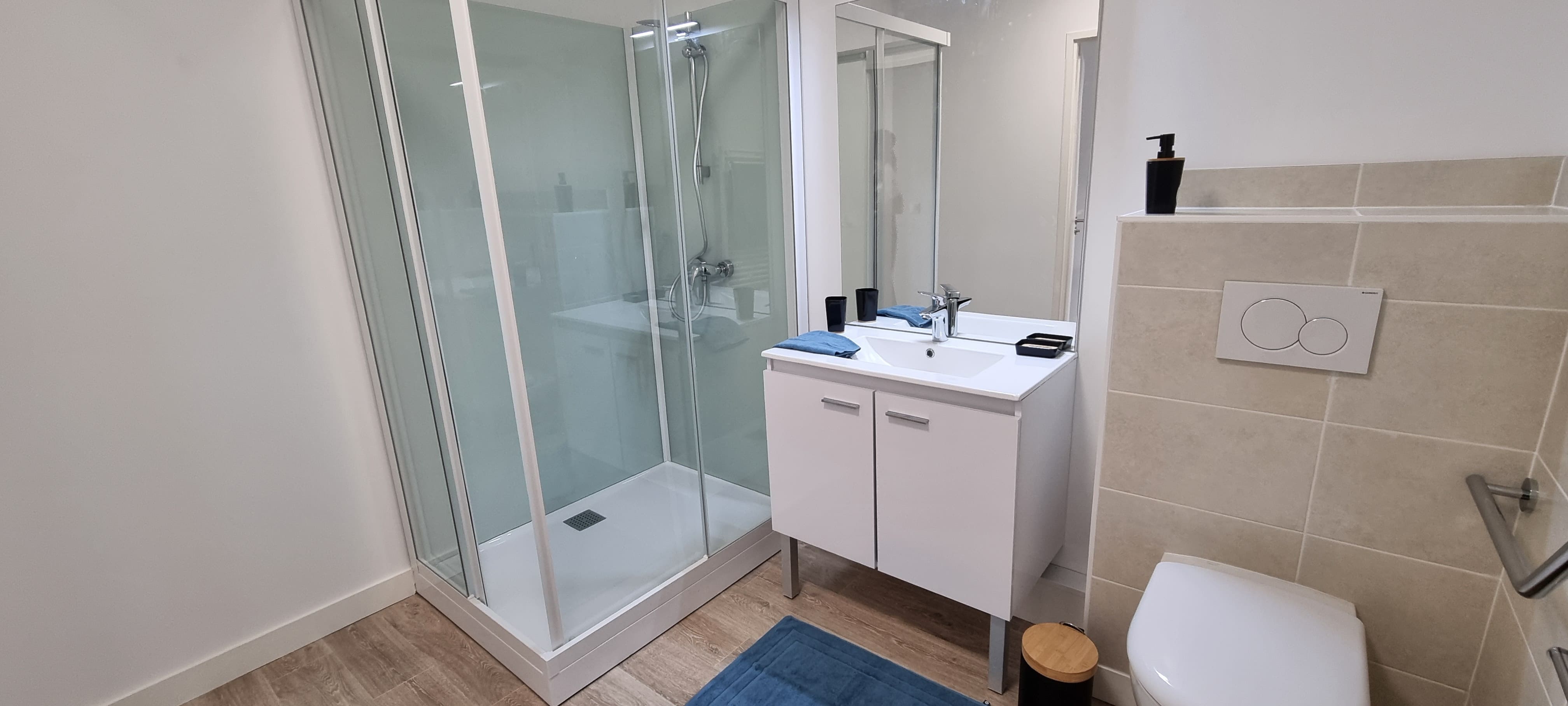 ARCHIVED - Appartement Privé - E001 - 2