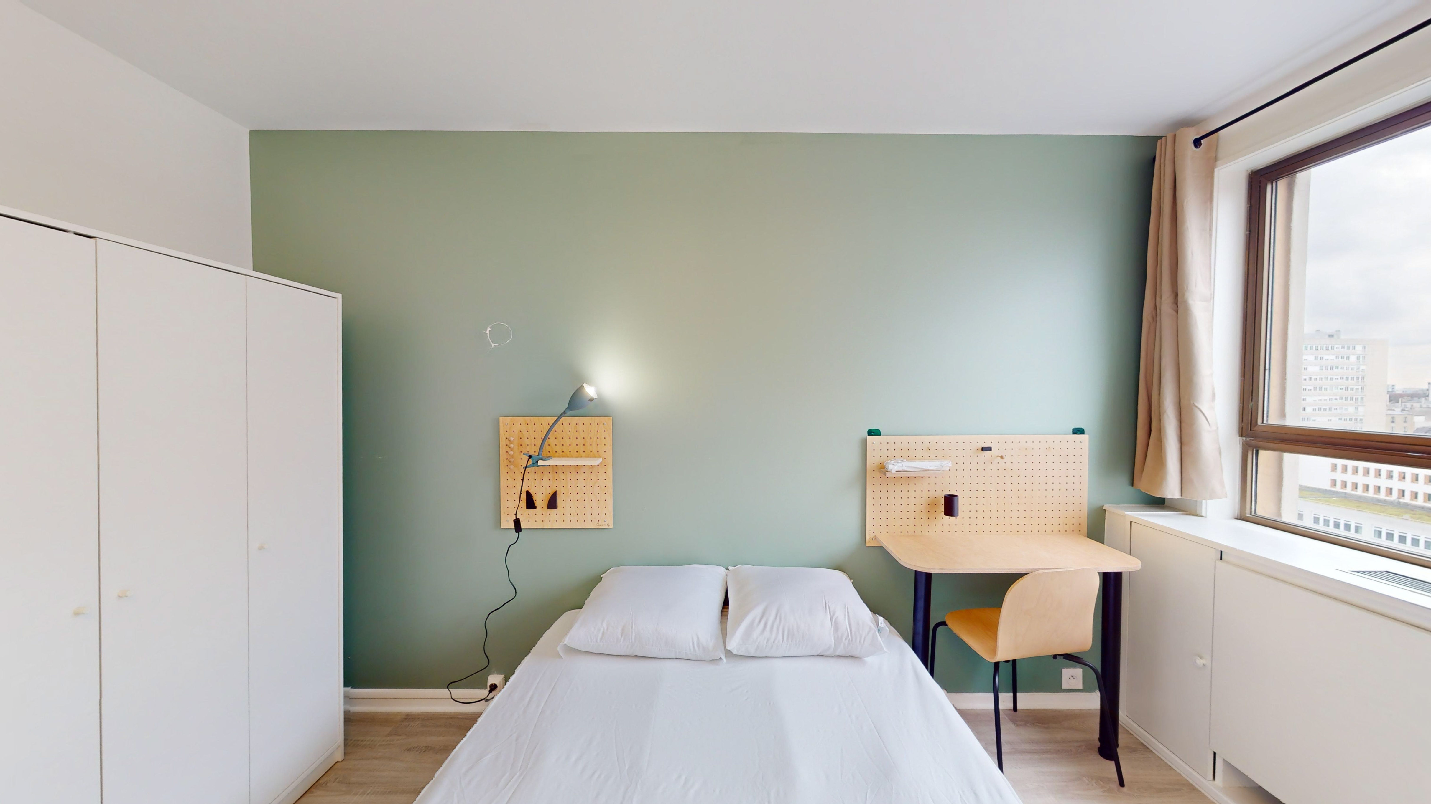 Room 2 - Paris Lilas - Gallery - 4