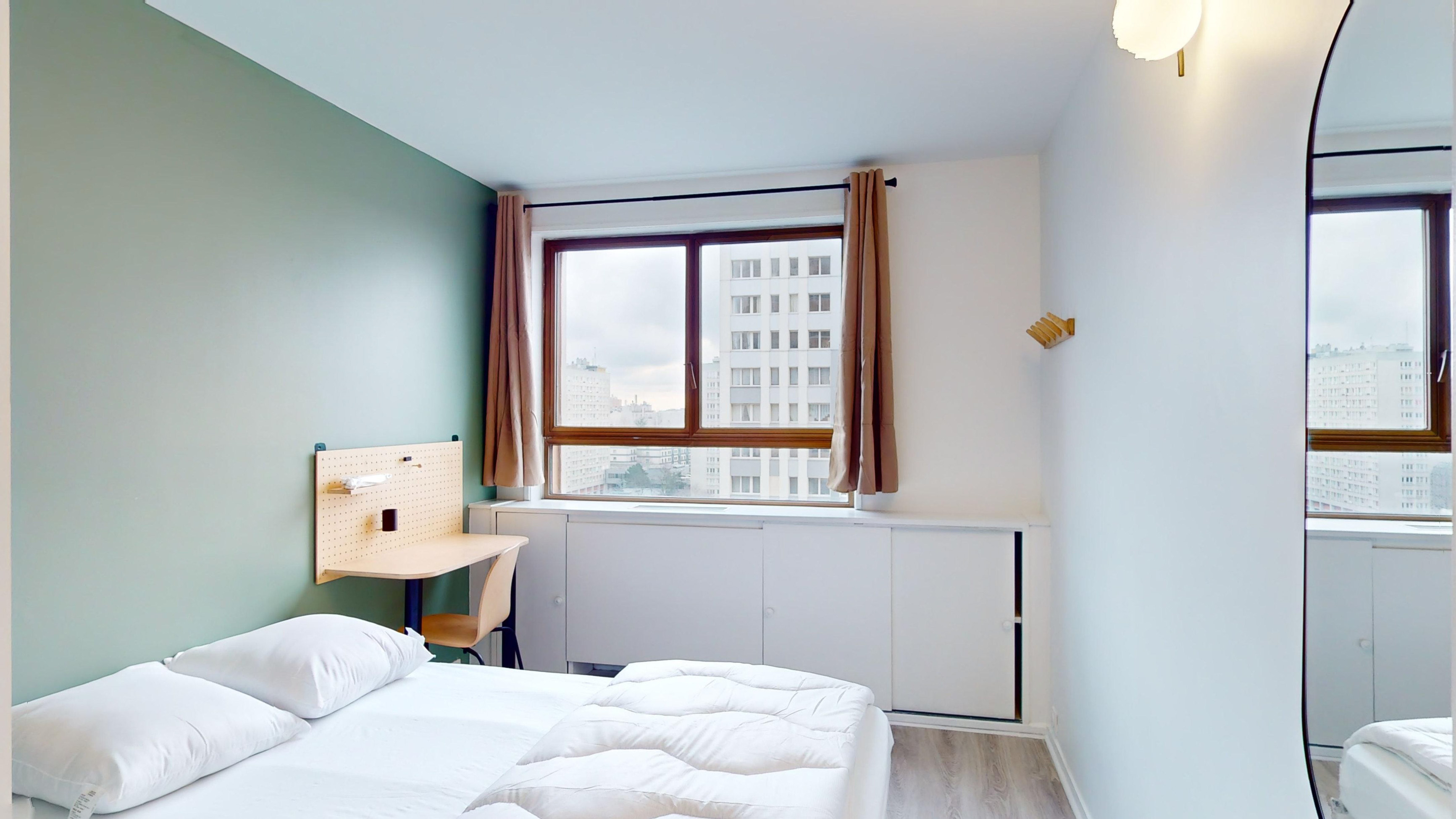 Room 2 - Paris Lilas - Gallery - 2