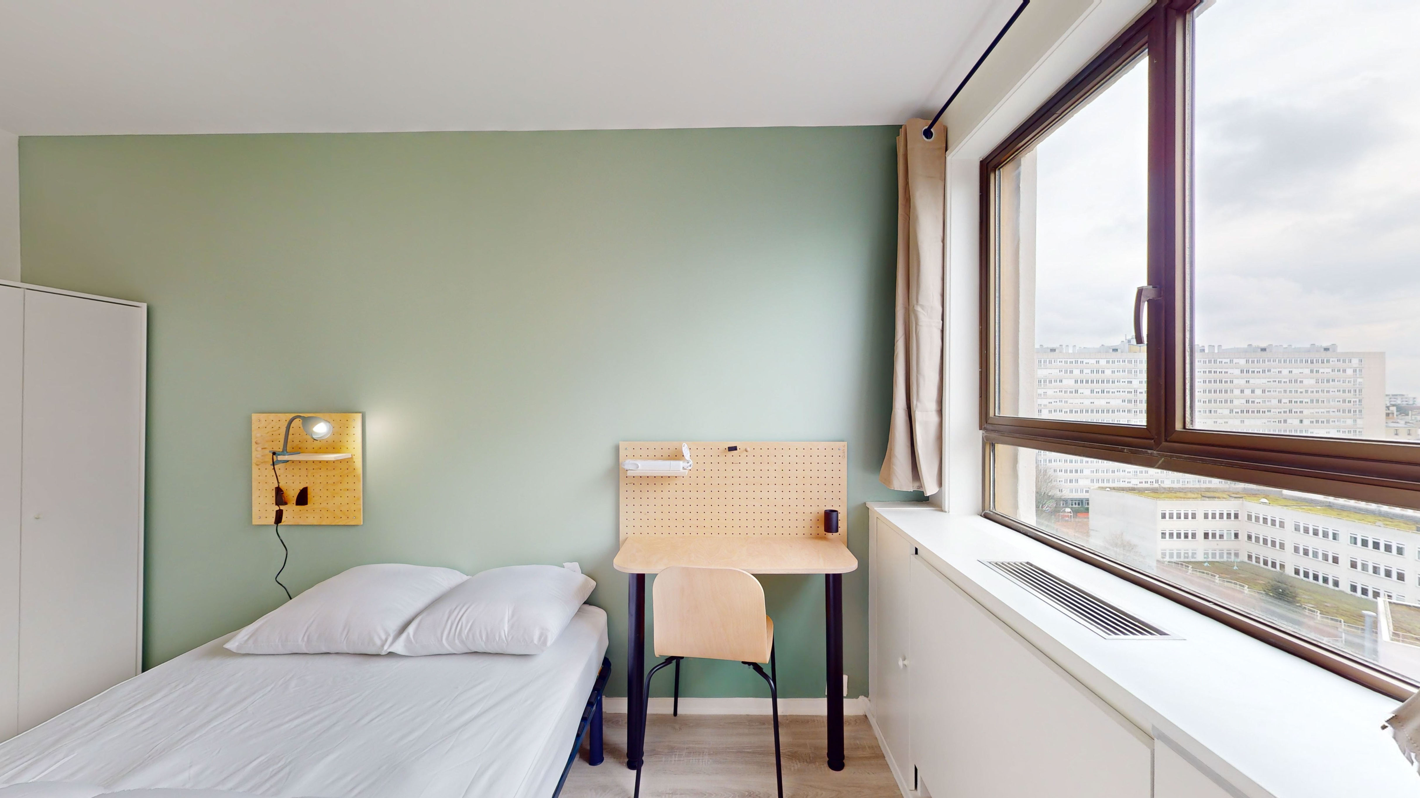 Room 4 - Paris Lilas - Gallery - 3