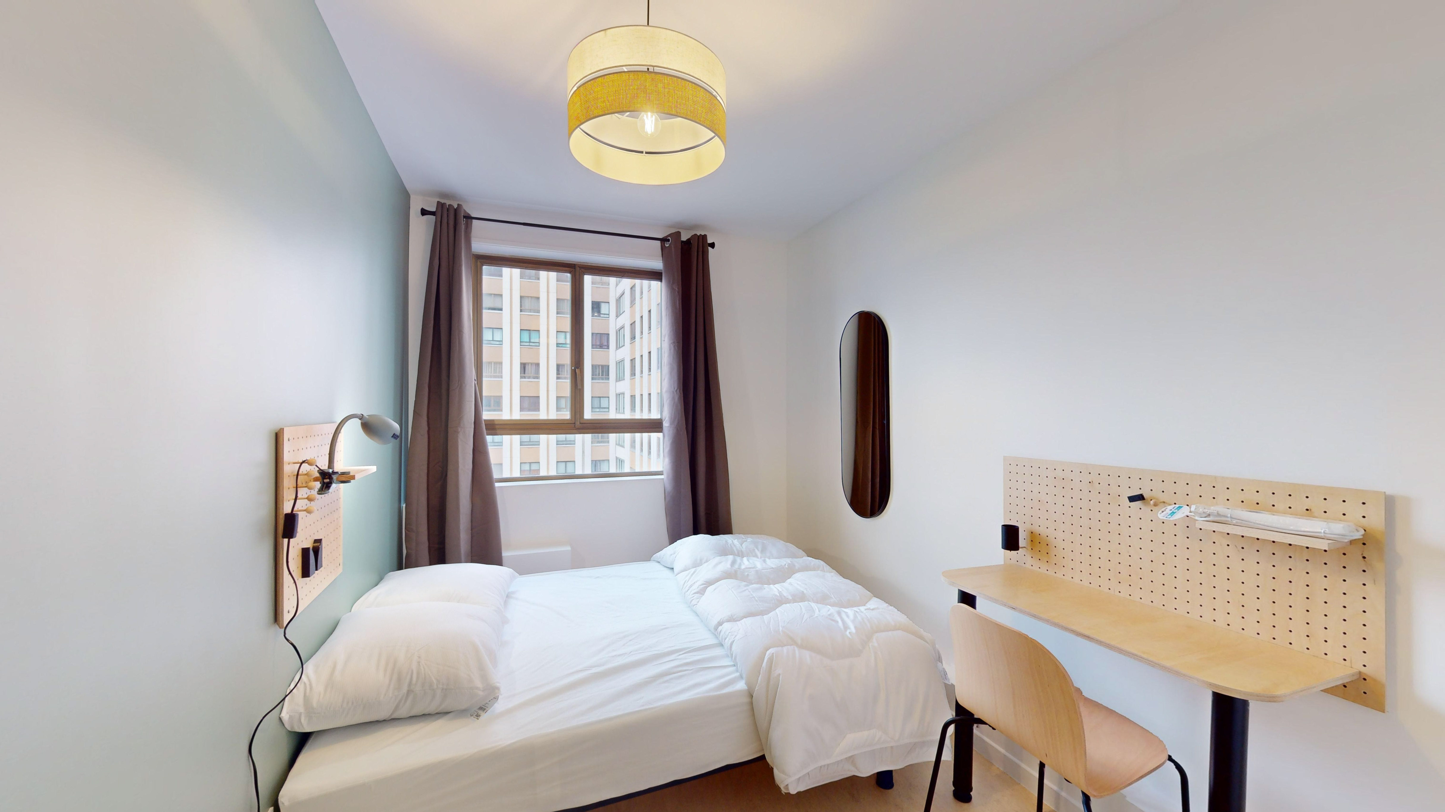 Room 5 - Paris Lilas - Gallery - 3