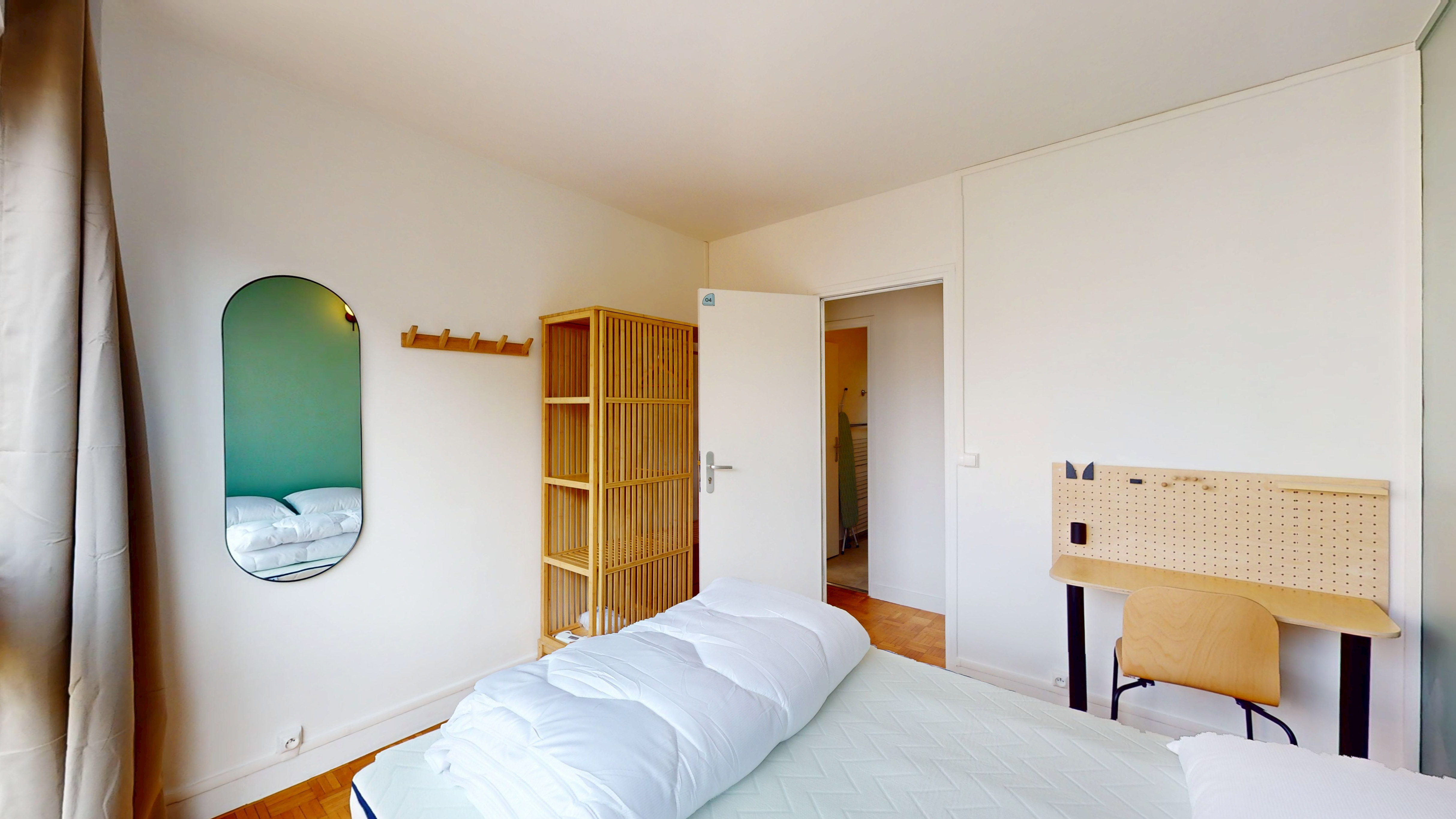  Room 4  -  Paris Bobillot  - Gallery -  5