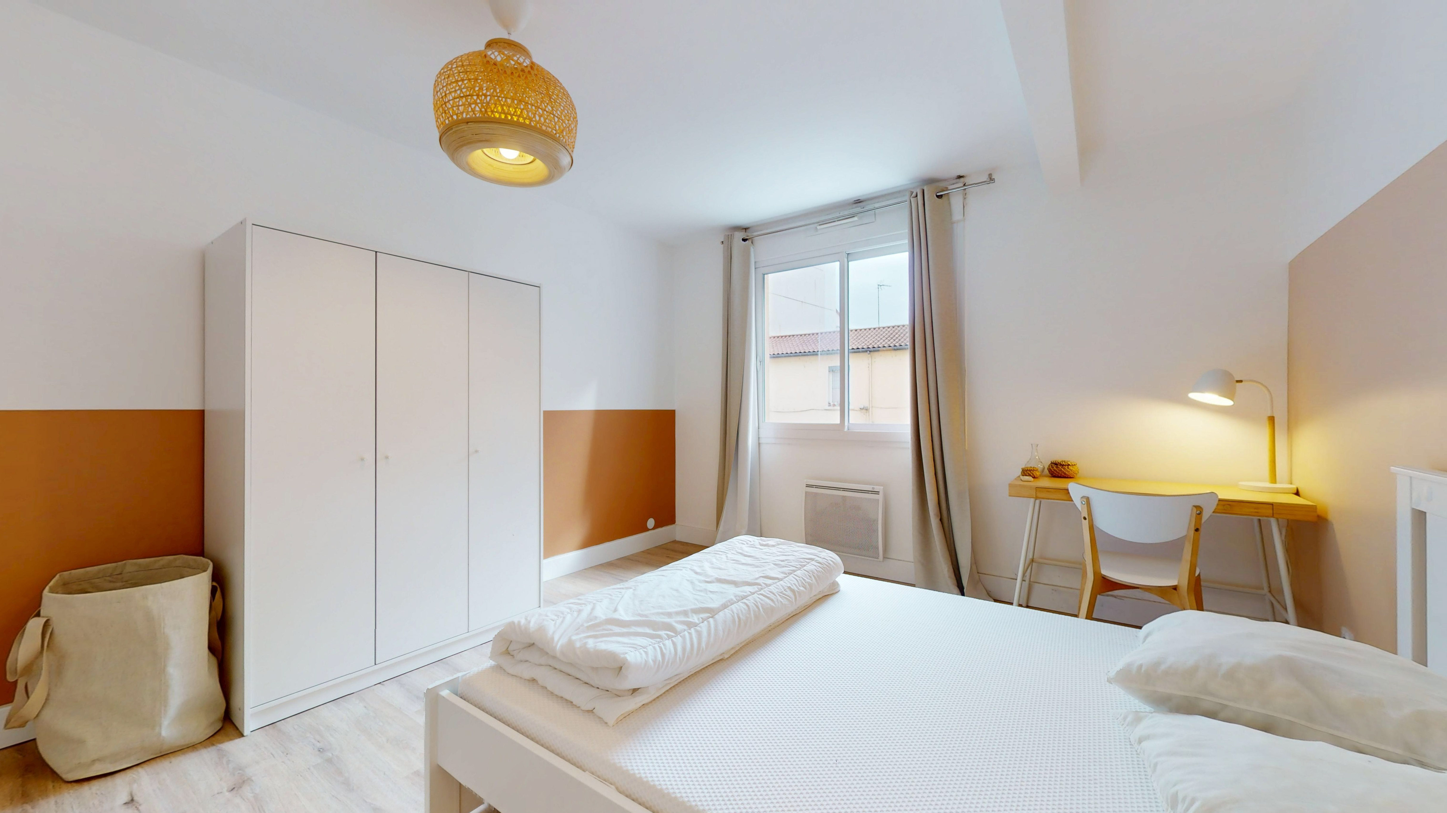  Room 3  -  Villeurbanne Genas  - Gallery -  6