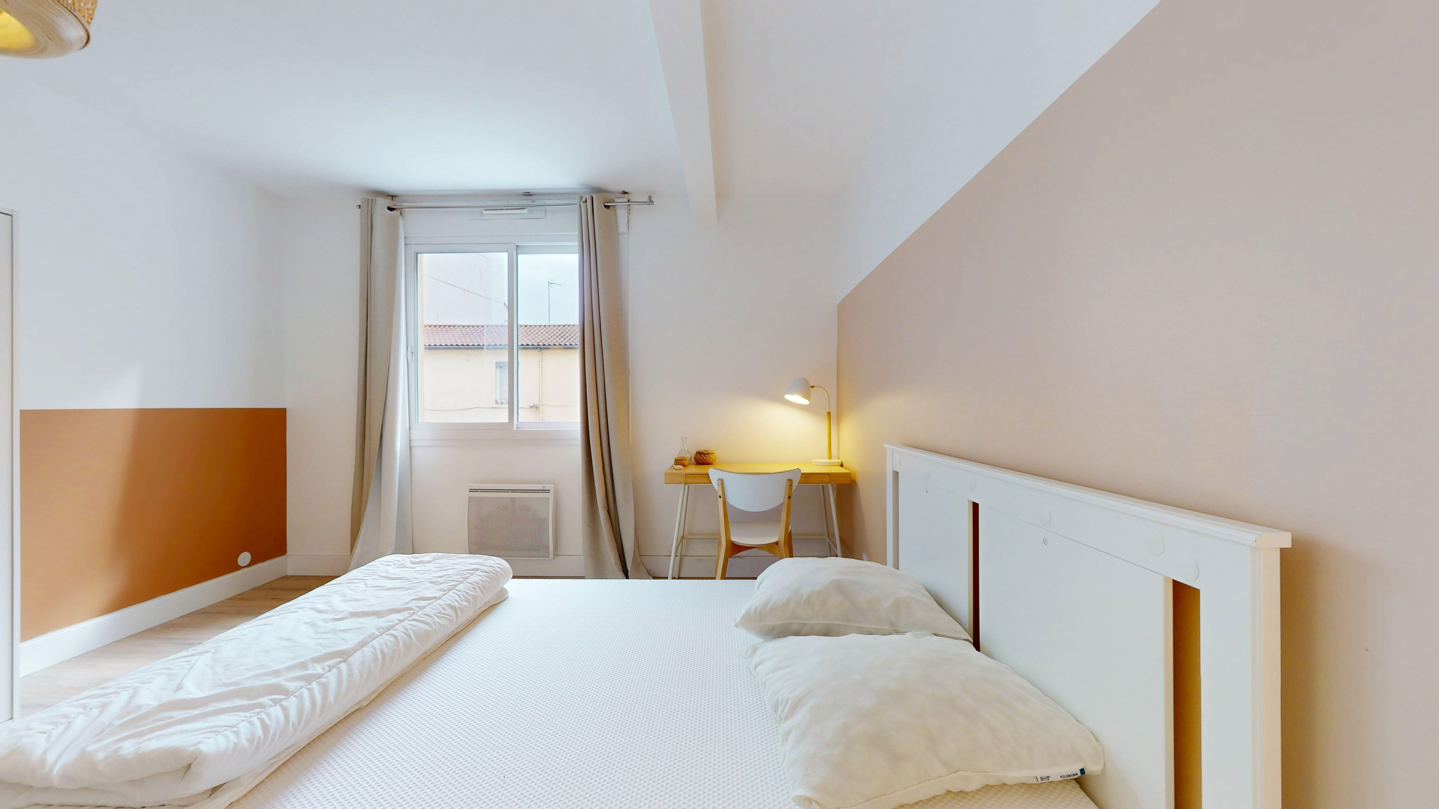  Room 3  -  Villeurbanne Genas  - Gallery -  3