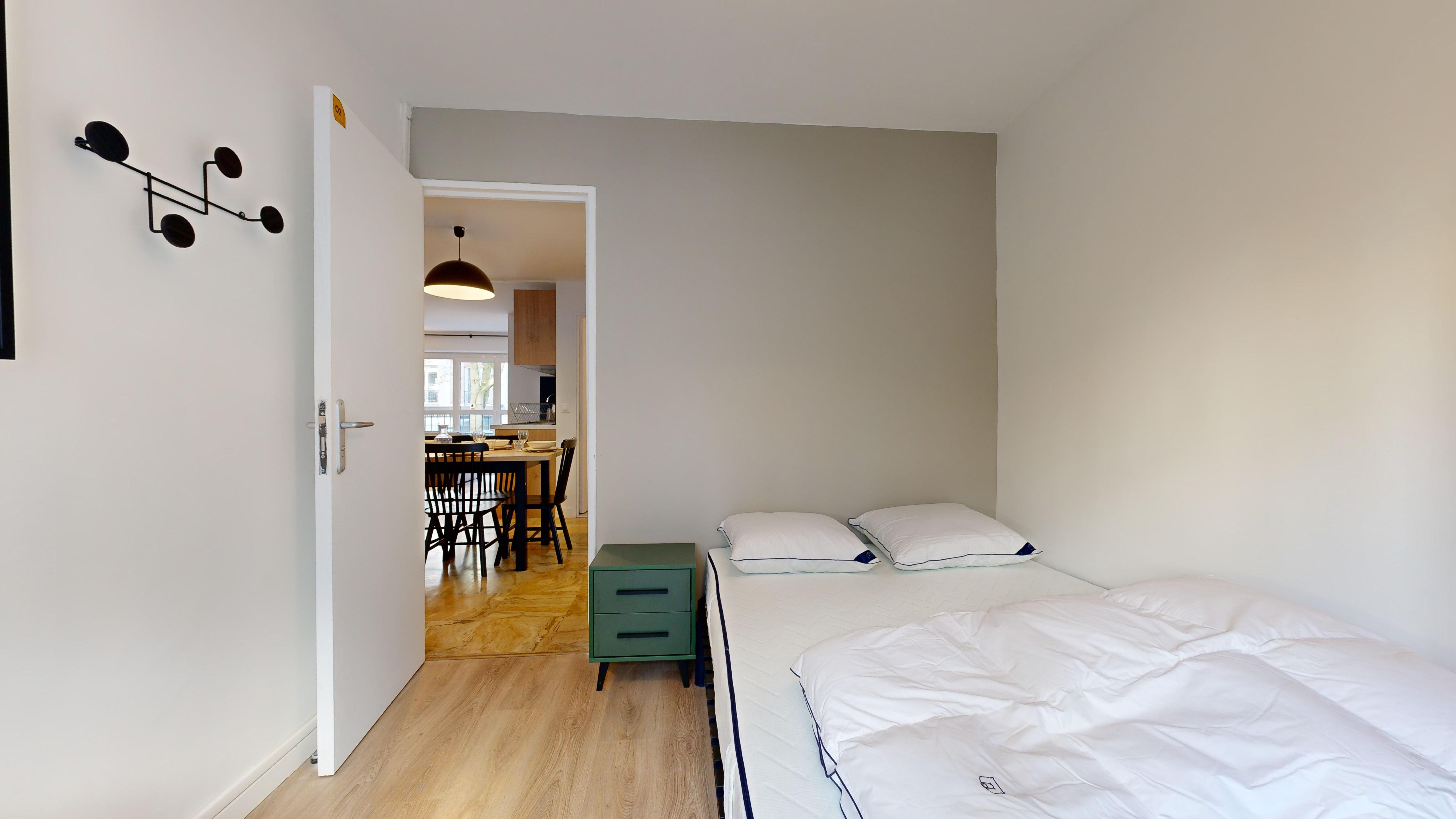  Room 2  -  Paris Saint Gervais  - Gallery -  1