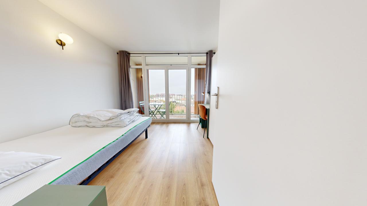 Room 1 - 1