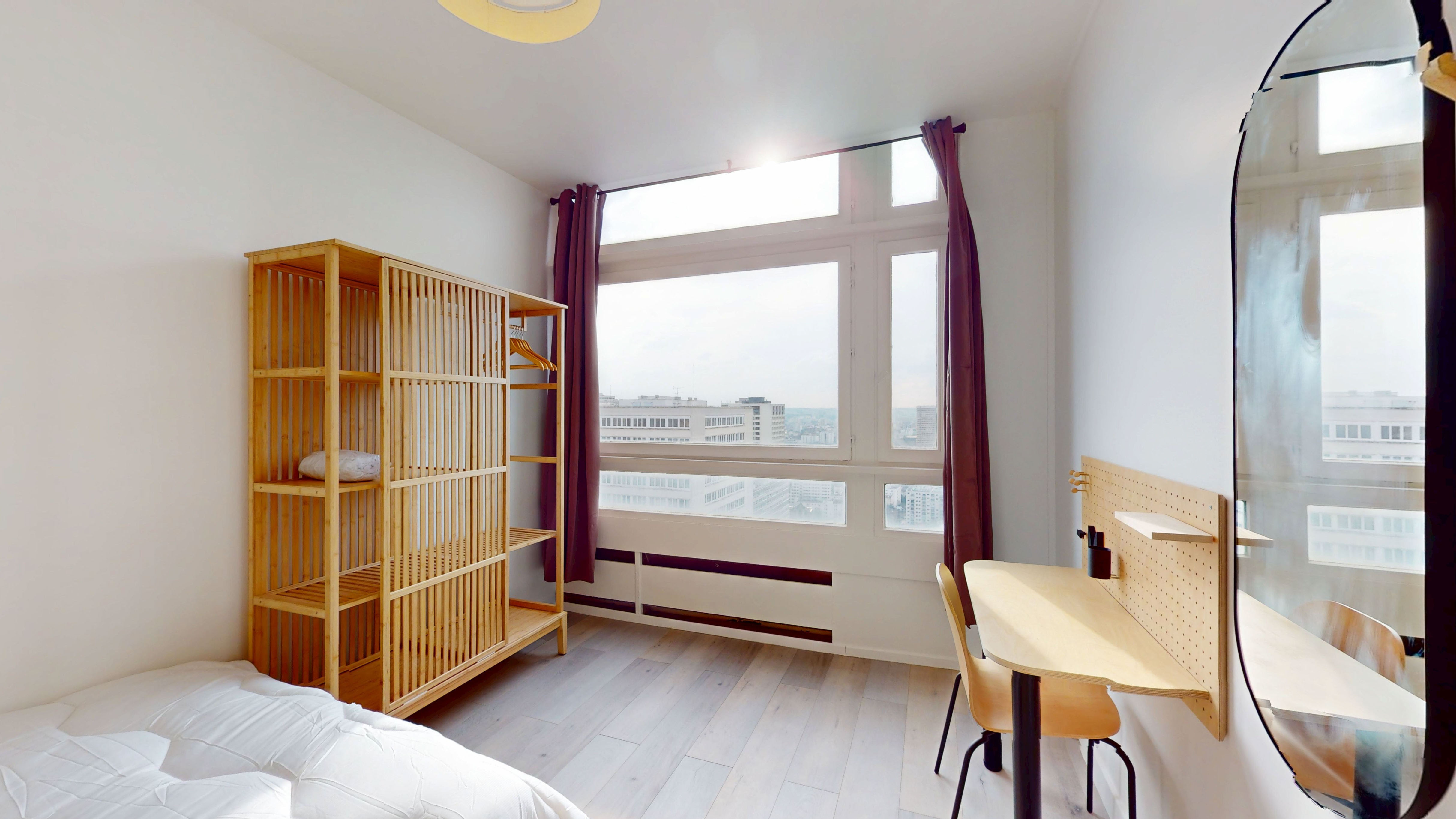  Room 2  -  Paris Ivry  - Gallery -  1