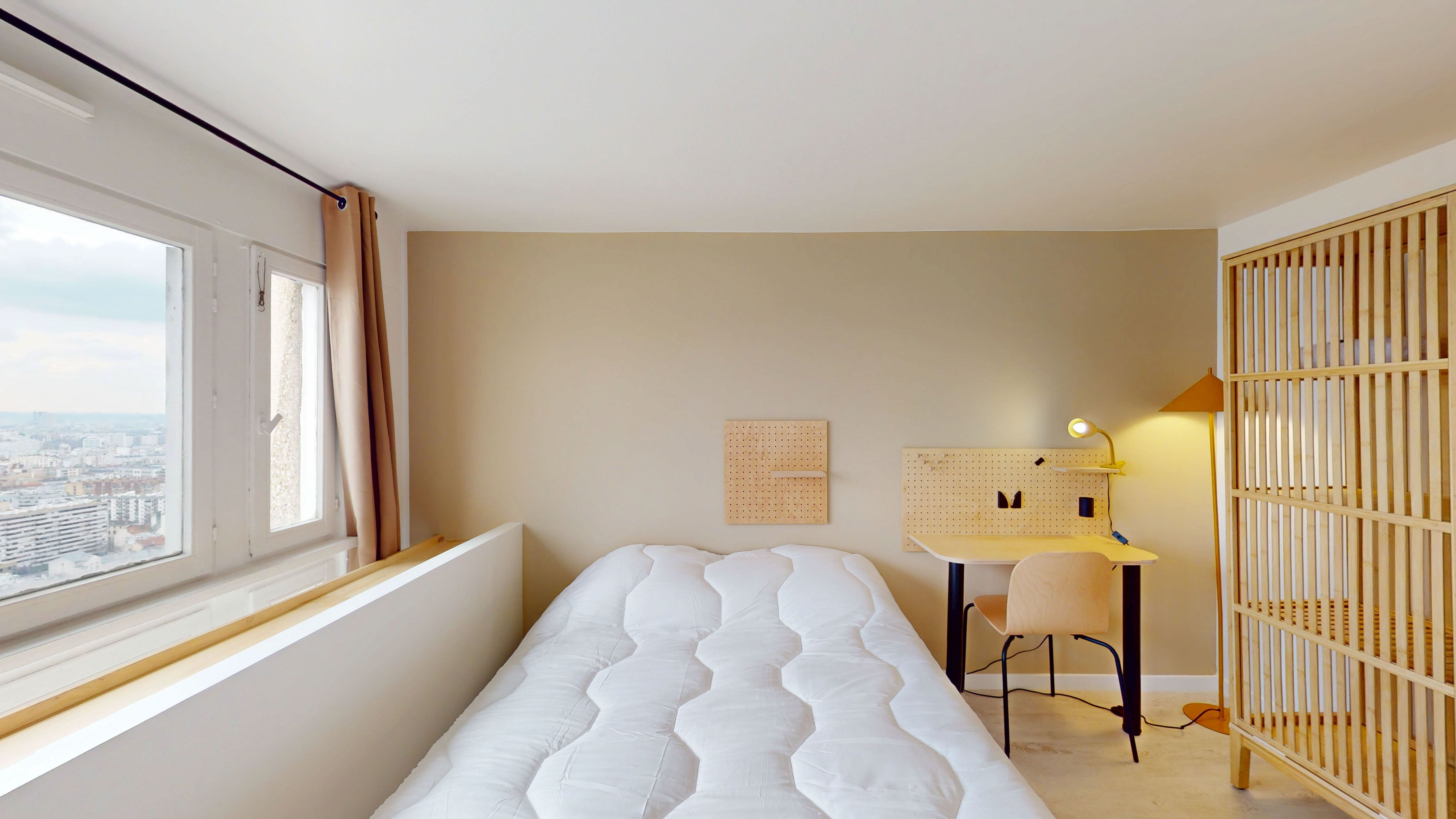  Room 5  -  Paris Ivry  - Gallery -  3