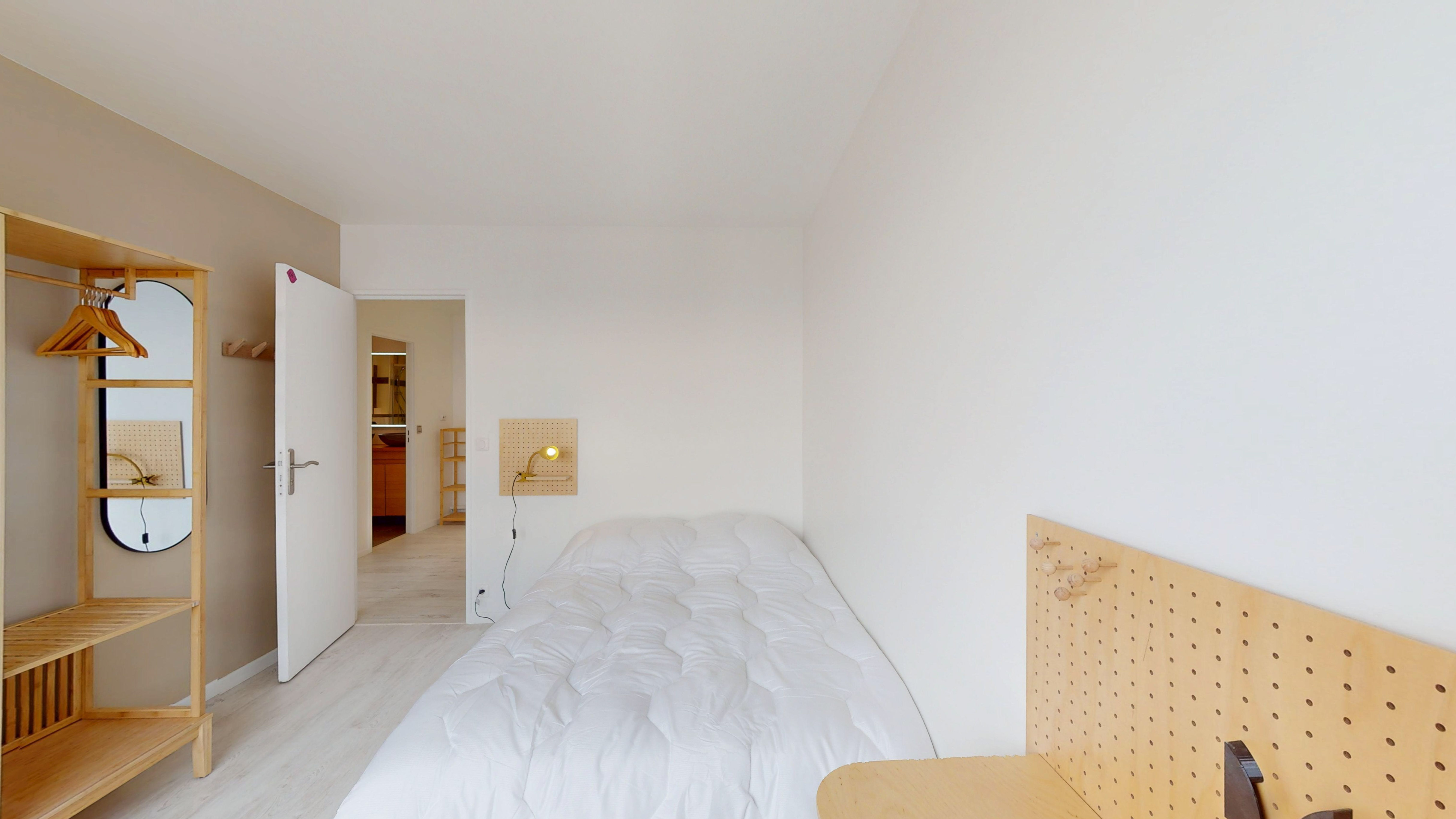  Room 6   -  Paris Ivry  - Gallery -  5