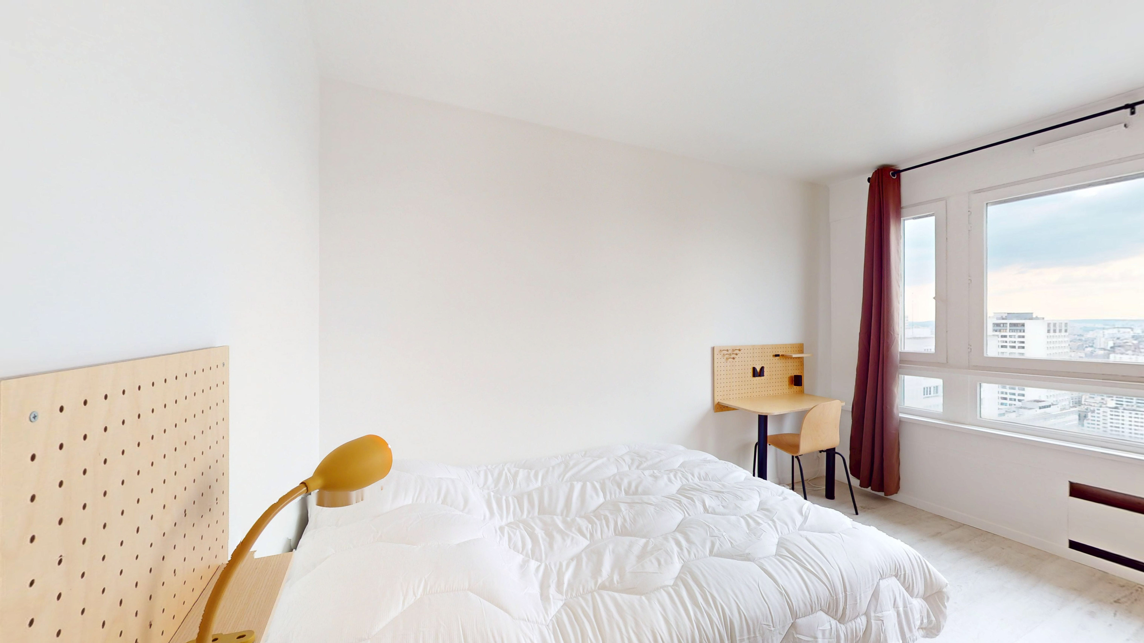  Room 6   -  Paris Ivry  - Gallery -  1