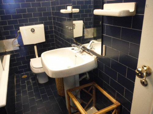 Charming single bedroom not too far from Faculdade de Letras de Universidade do Porto