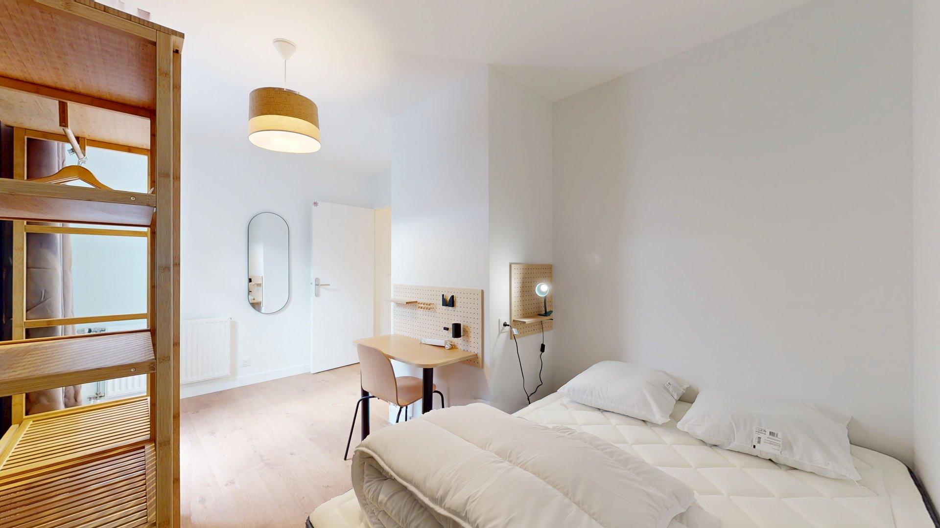 Room 1 - 1