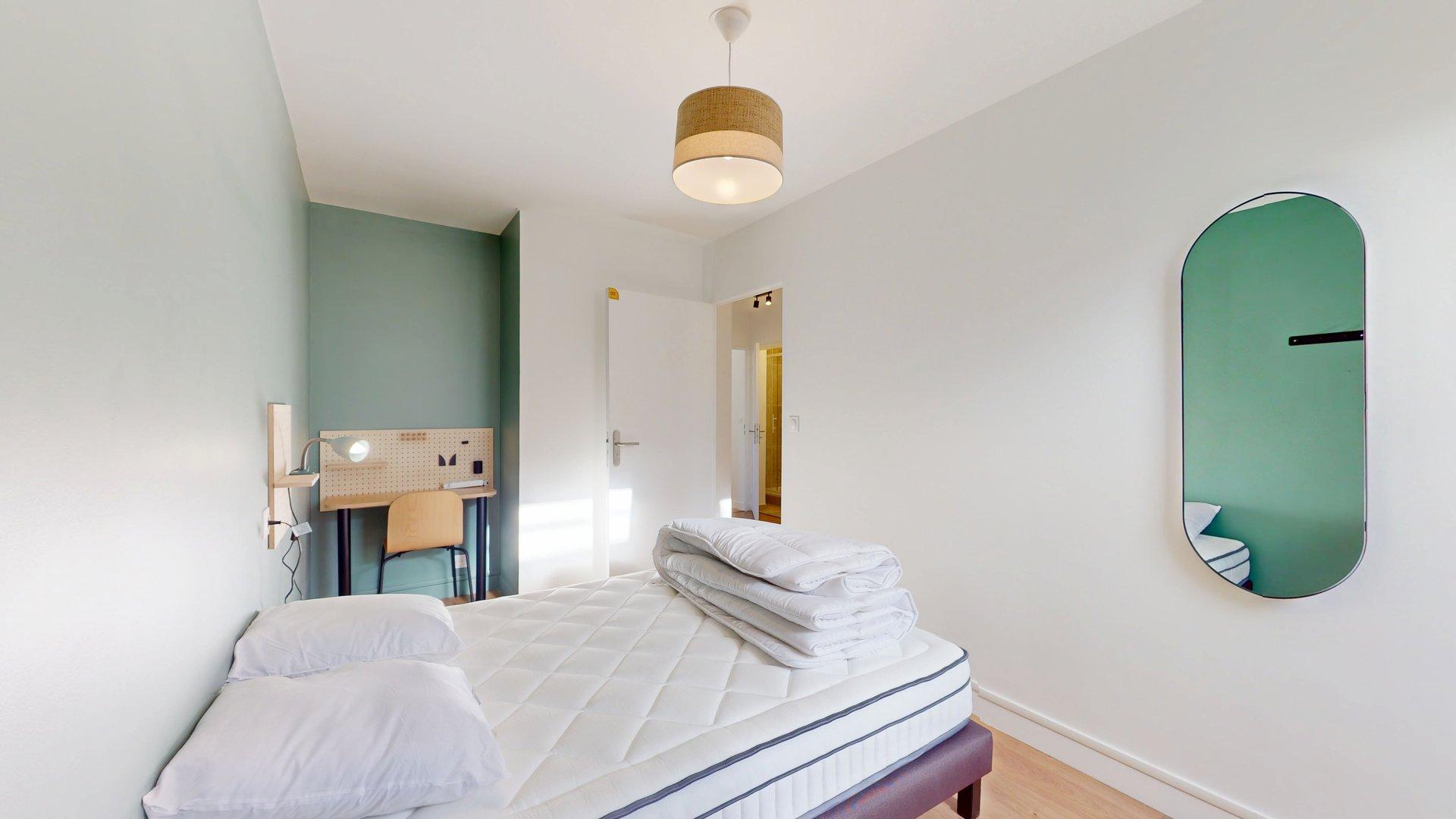 Room 2 - 1