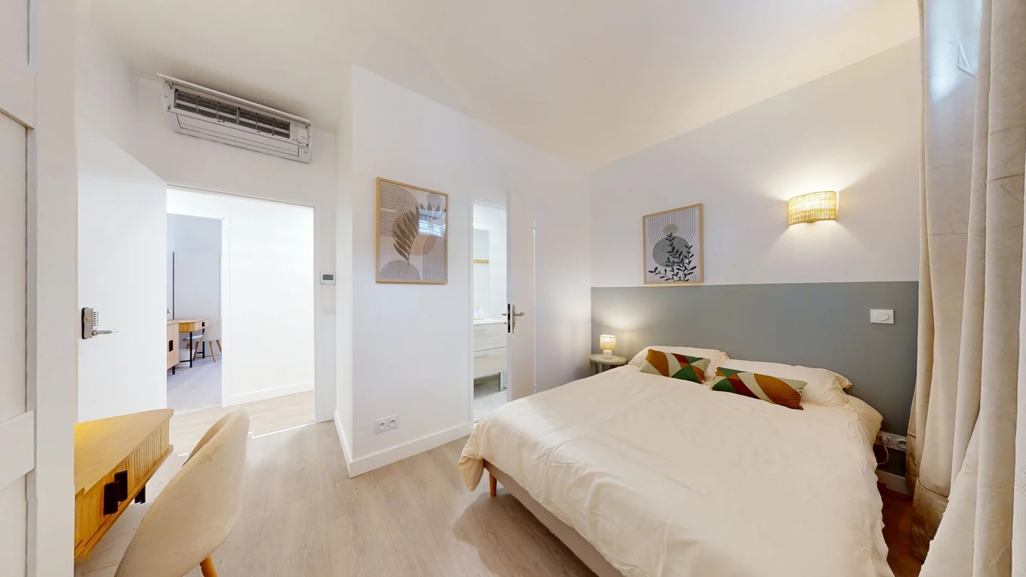  Room 1  -  Gena  - Gallery -  3