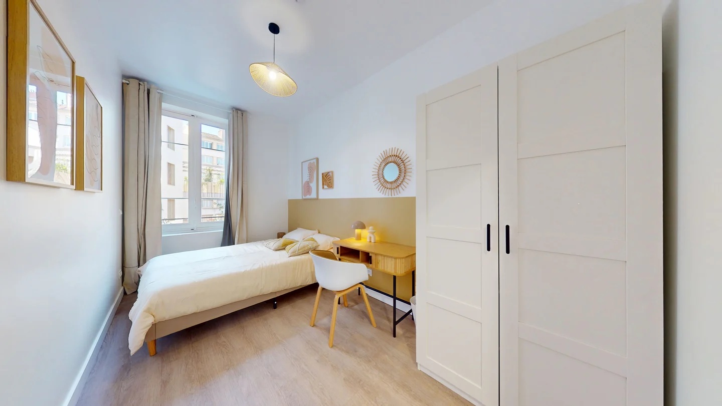 Room 7 - Gena - Gallery - 2