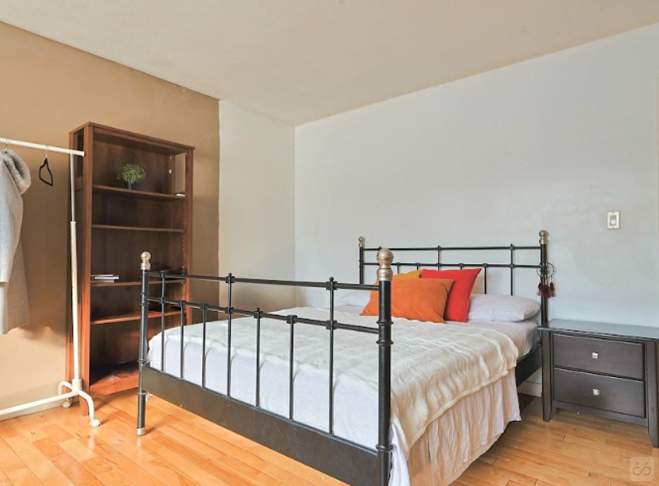 Standard Room - 2
