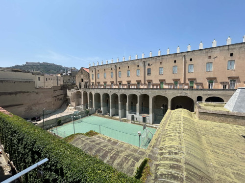 Appartamento in Vico Banchi Nuovi, Napoli