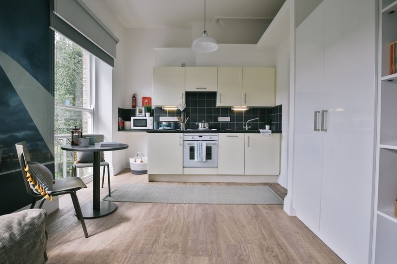  Classic Smaller Studio  -  Claremont Place  - Gallery -  5
