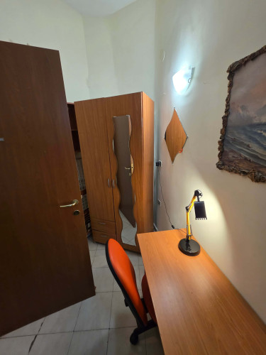 Apartment in Via dei Tribunali, Napoli for 45 m² with 3 bedrooms