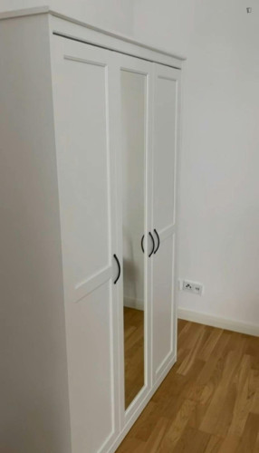 Inviting double bedroom near Boxhagener Platz 