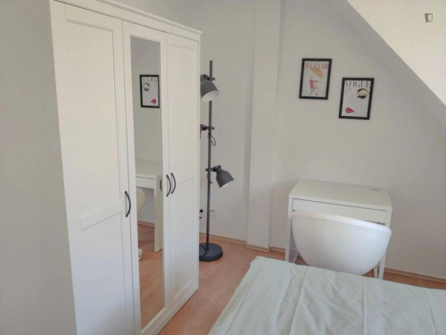 Neat double bedroom in Prenzlauer Berg