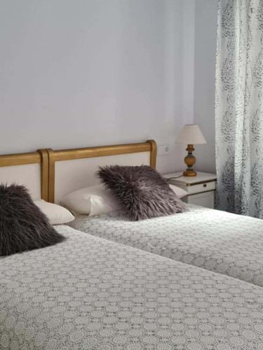 Apartment in Calle Linares Rivas, Gijón with 2 bedrooms