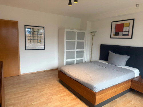Excellent double bedroom near the Südring metro