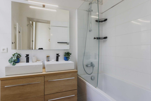 Exceptional apt - 2BR/4P- Notre-Dame Cathedral