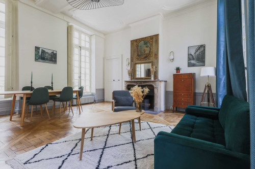 Exceptional apt - 2BR/4P- Notre-Dame Cathedral