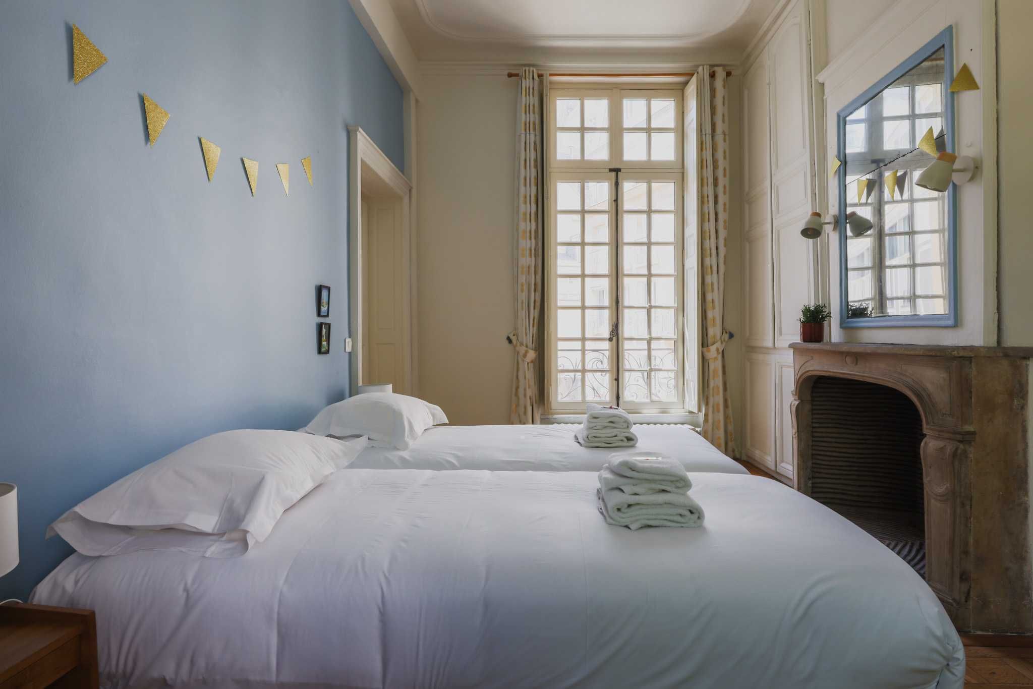  Exceptional Apt - 2BR/4P- Notre-Dame Cathedral  -  Exceptional apt - 2BR/4P- Notre-Dame Cathedral  - Gallery -  13