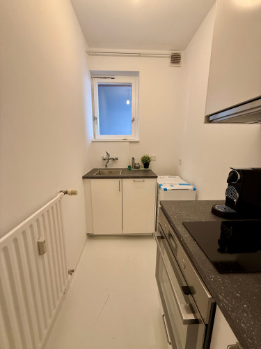 First occupancy after extensive renovation – bright apartment with balcony in Berlin-Charlottenburg