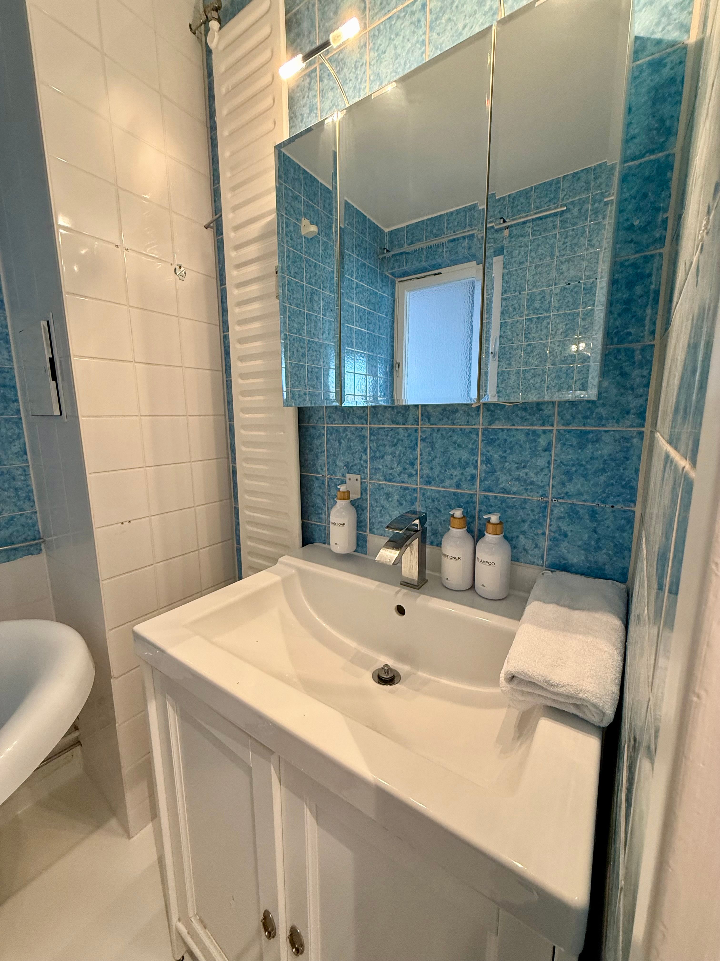  First Occupancy After Extensive Renovation – Bright Apartment With Balcony In Berlin-Charlottenburg  -  First occupancy after extensive renovation – bright apartment with balcony in Berlin-Charlottenburg  - Gallery -  1