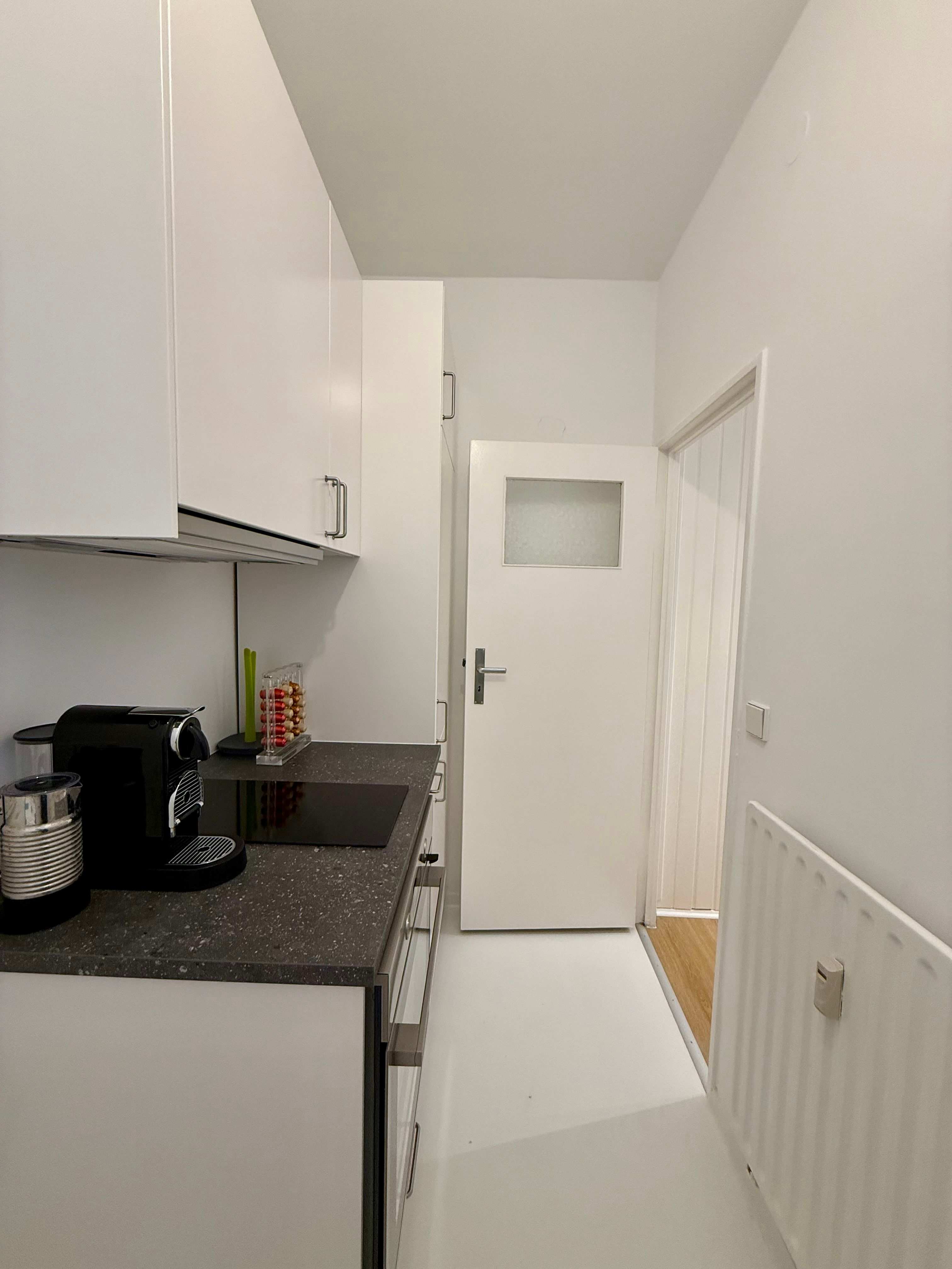  First Occupancy After Extensive Renovation – Bright Apartment With Balcony In Berlin-Charlottenburg  -  First occupancy after extensive renovation – bright apartment with balcony in Berlin-Charlottenburg  - Gallery -  12