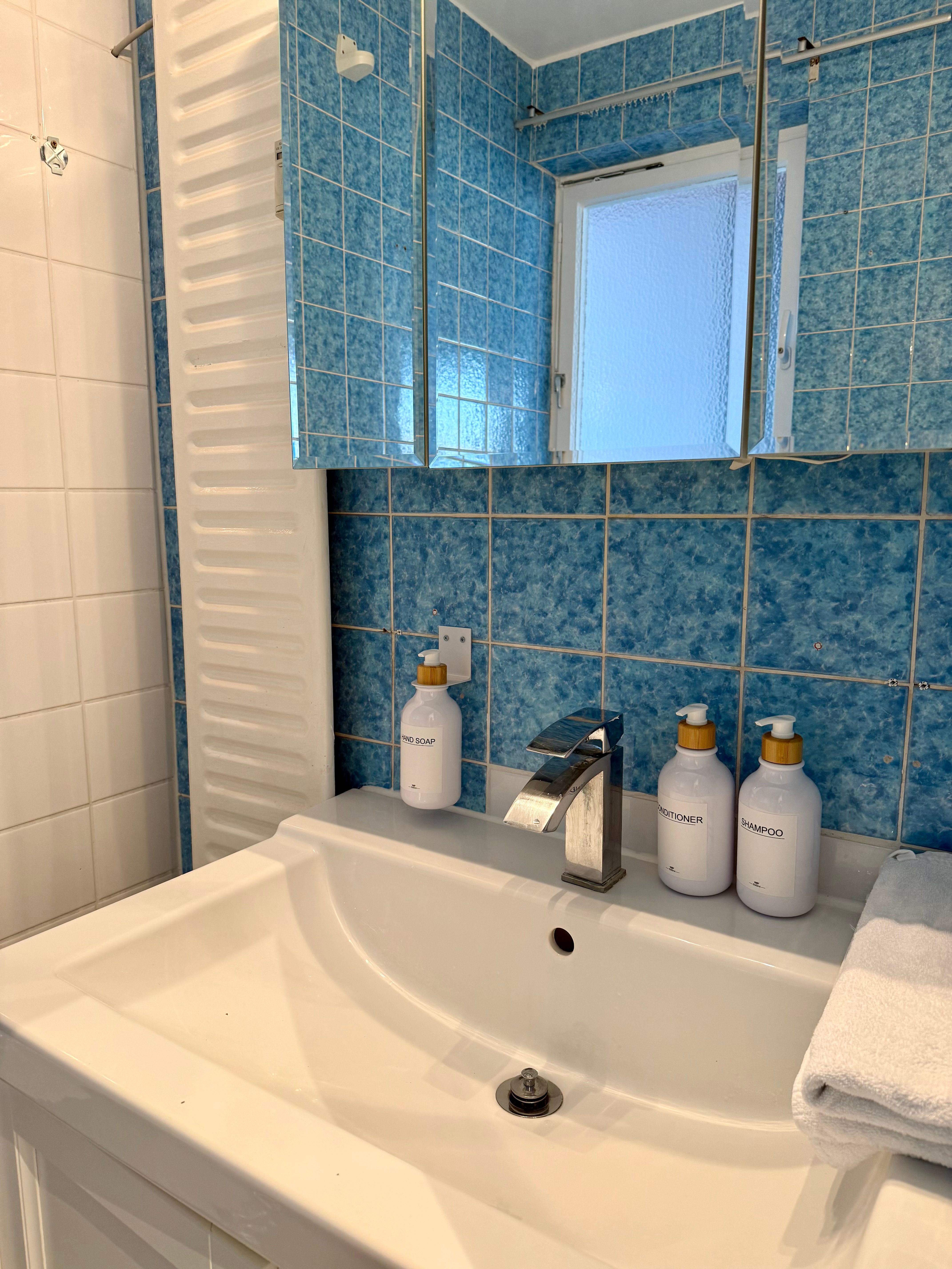  First Occupancy After Extensive Renovation – Bright Apartment With Balcony In Berlin-Charlottenburg  -  First occupancy after extensive renovation – bright apartment with balcony in Berlin-Charlottenburg  - Gallery -  2