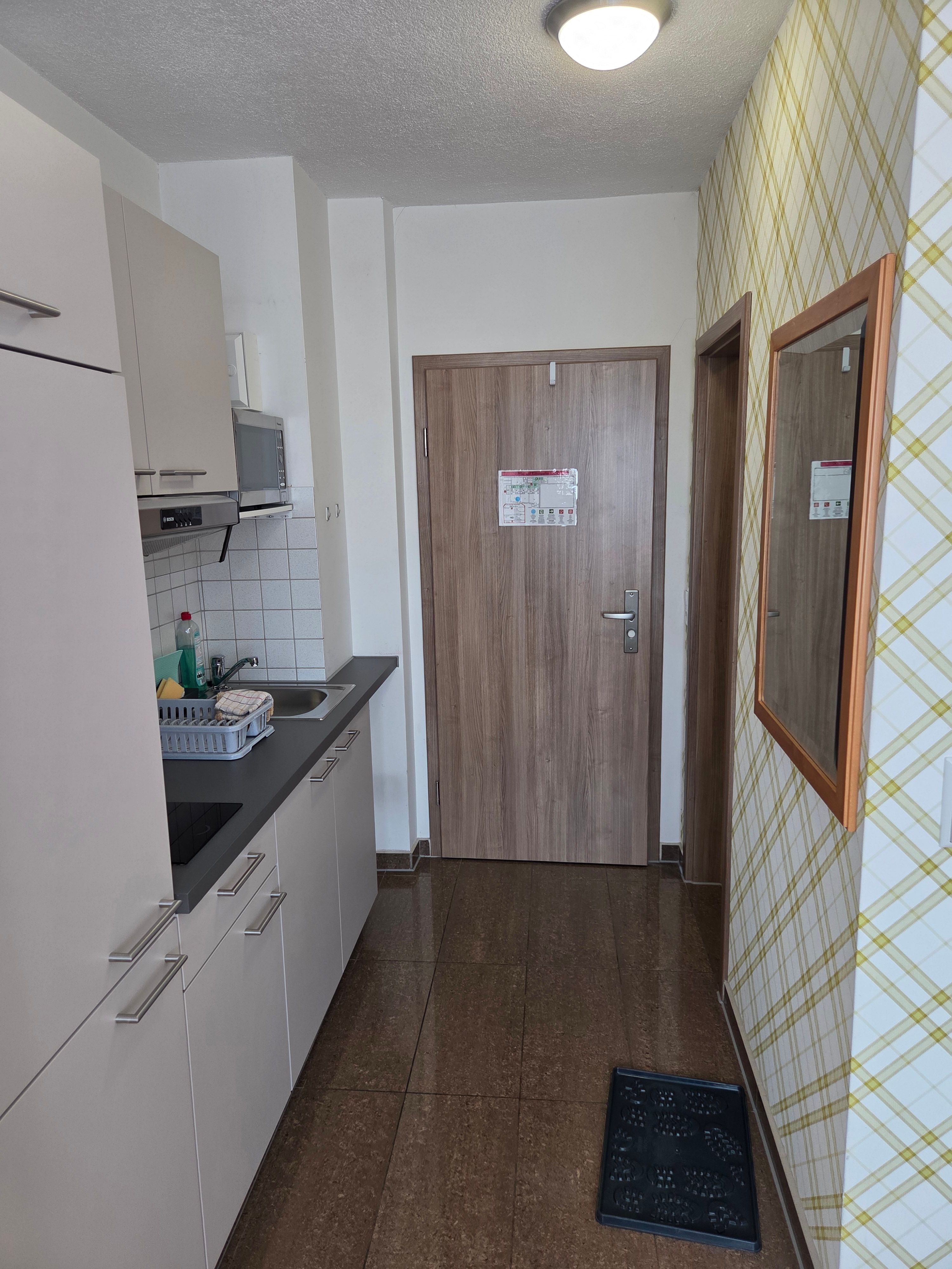  Spacious, Neat Home Located In Sindelfingen  -  Spacious, neat home located in Sindelfingen  - Gallery -  4