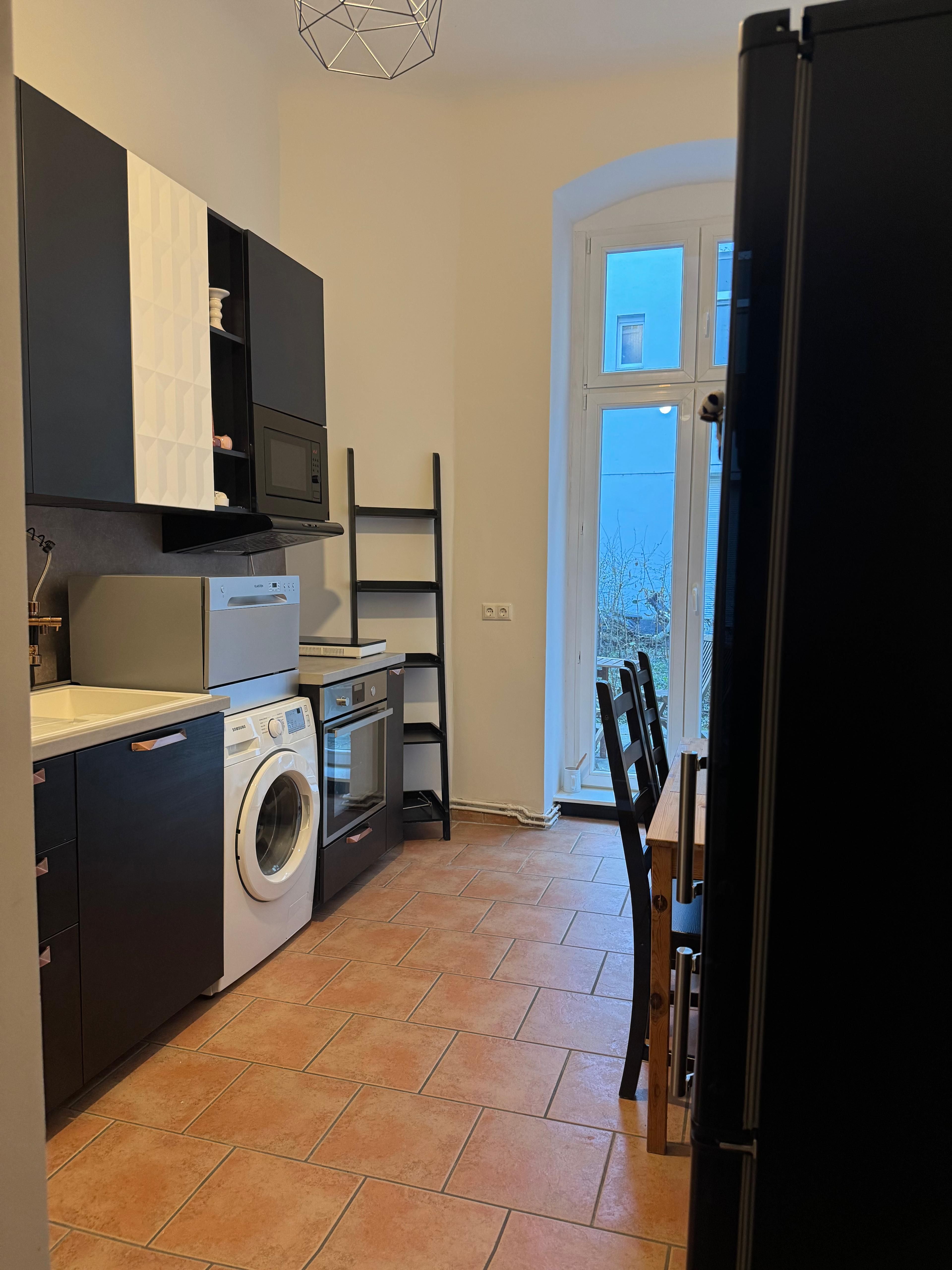  Furnished 1-Room Apartment With Terrace In A Quiet Courtyard Location (Berlin-Tiergarten)  -  Furnished 1-room apartment with terrace in a quiet courtyard location (Berlin-Tiergarten)  - Gallery -  12